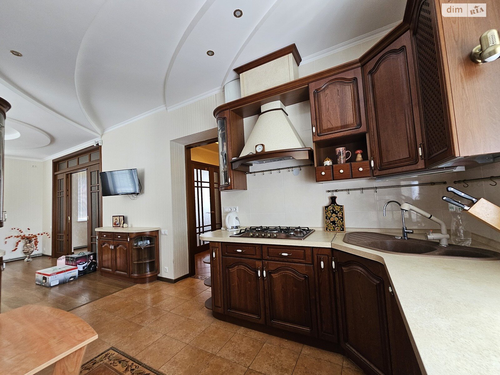 триповерховий будинок з верандою, 236 кв. м, кирпич. Продаж у Зарванцях фото 1 триповерховий будинок з верандою, 236 кв. м, кирпич. Продаж у Зарванцях фото 1