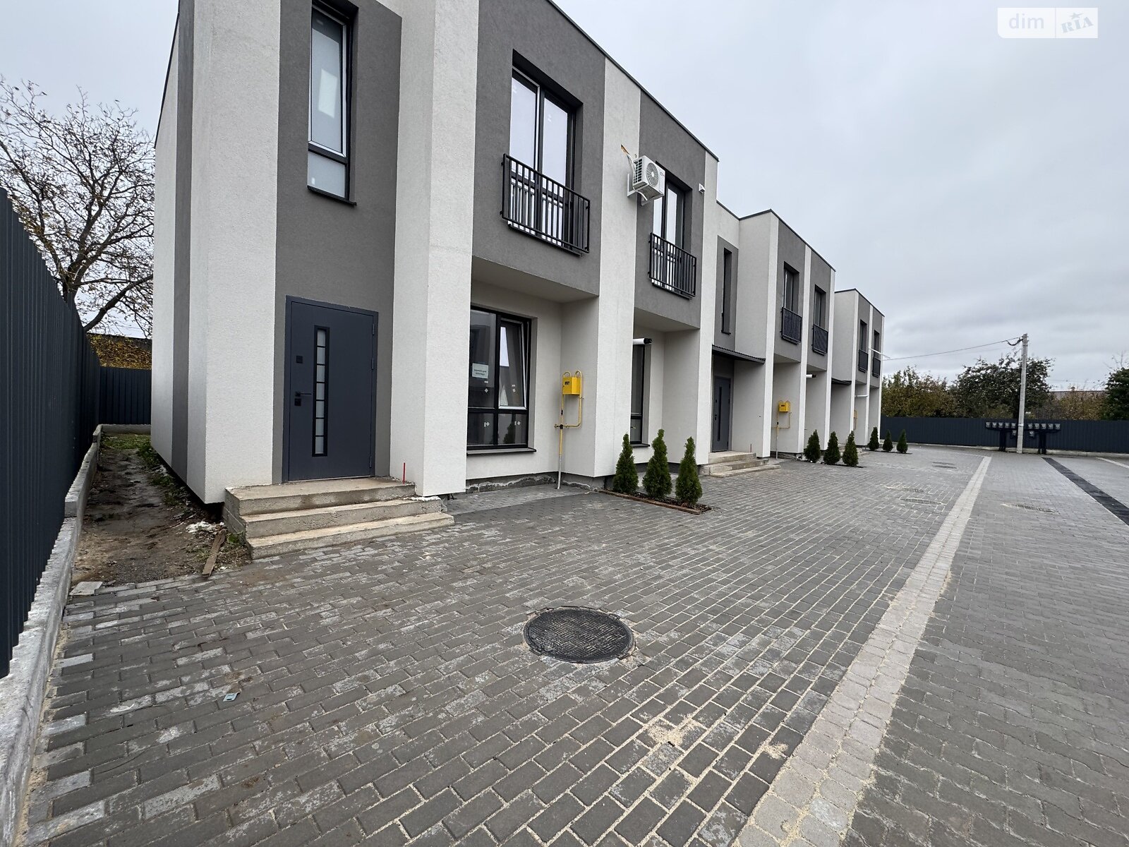 двухэтажный дом с отоплением, 70 кв. м, кирпич. Продажа в Зарванцах фото 1 двухэтажный дом с отоплением, 70 кв. м, кирпич. Продажа в Зарванцах фото 1
