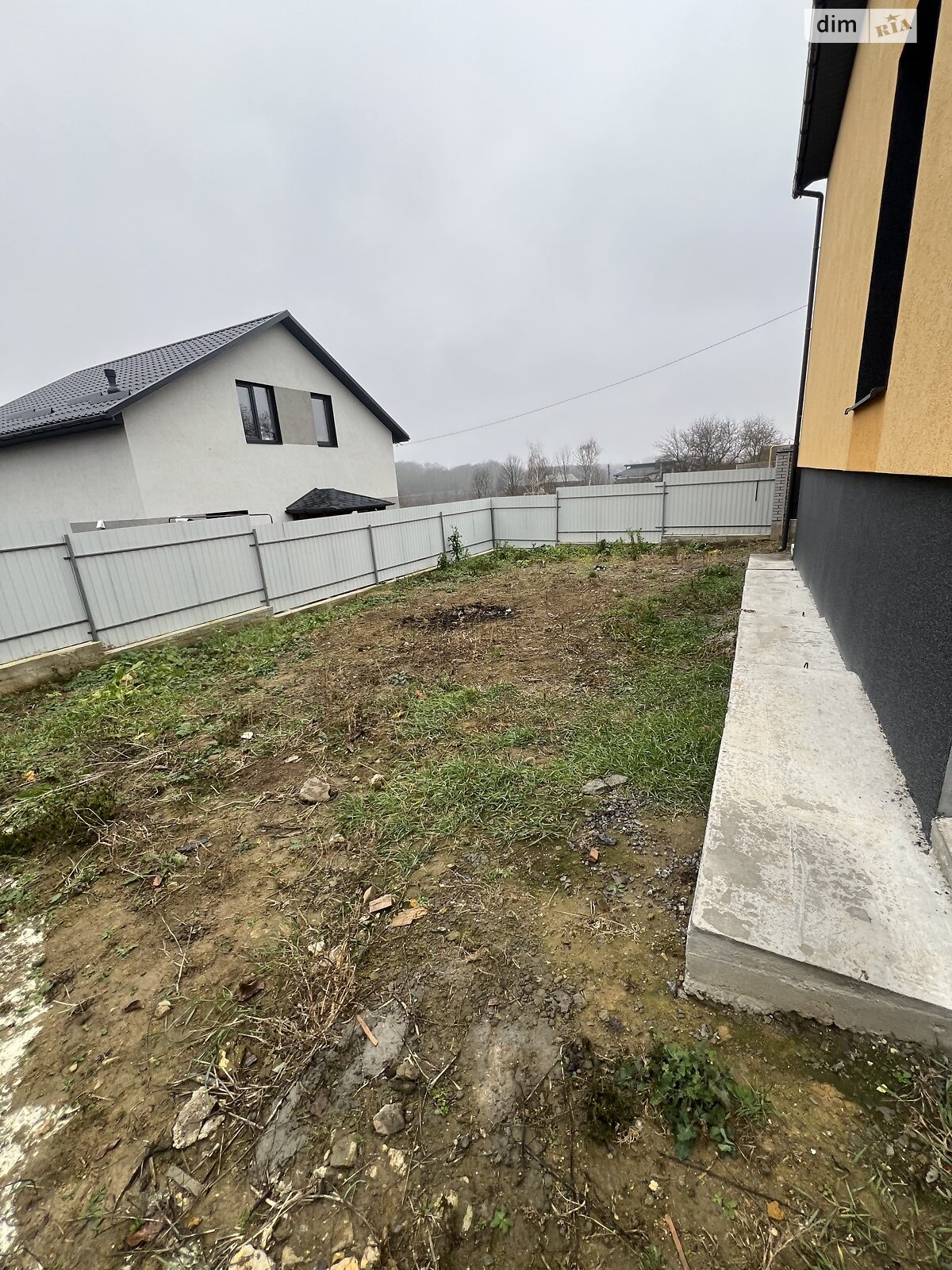 двухэтажный дом с отоплением, 120 кв. м, кирпич. Продажа в Зарванцах фото 1