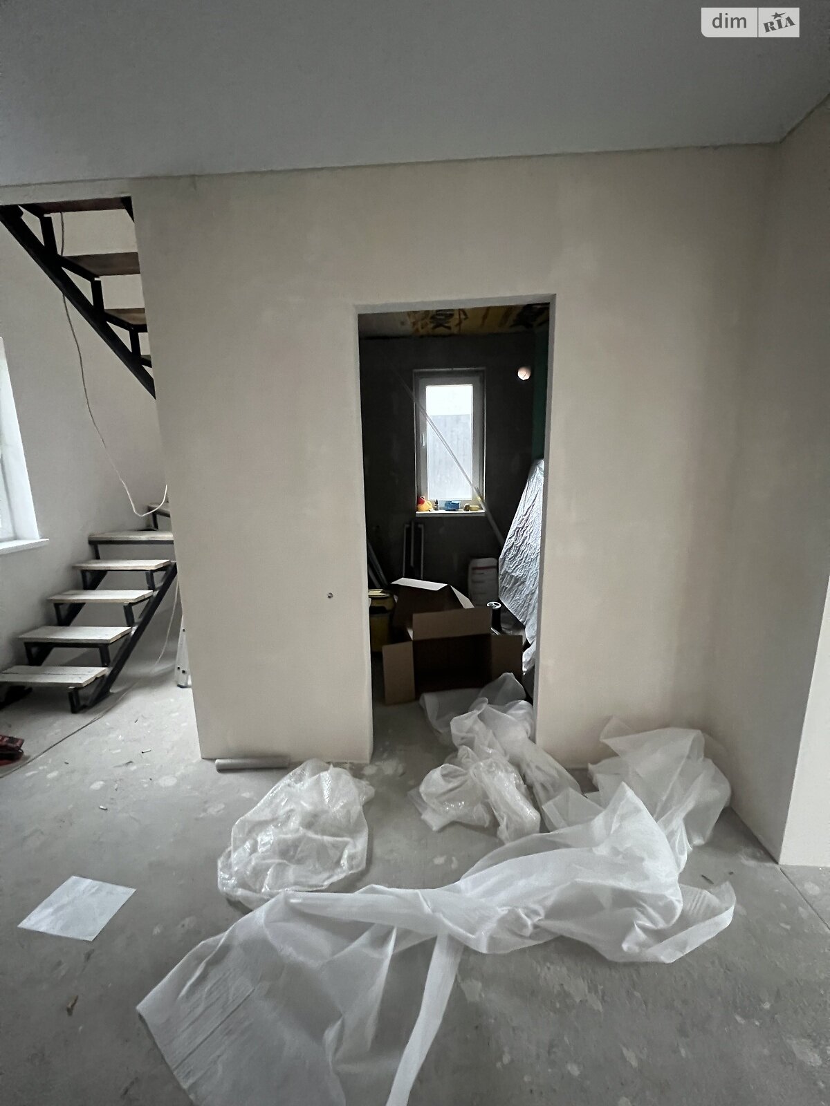 двухэтажный дом с отоплением, 120 кв. м, кирпич. Продажа в Зарванцах фото 1