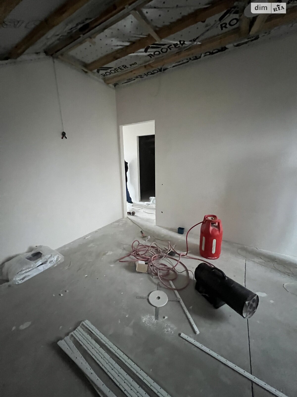 двухэтажный дом с отоплением, 120 кв. м, кирпич. Продажа в Зарванцах фото 1