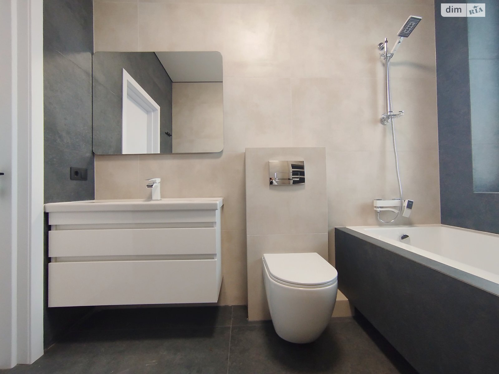 одноэтажный дом с верандой, 105 кв. м, кирпич. Продажа в Зарванцах фото 1 одноэтажный дом с верандой, 105 кв. м, кирпич. Продажа в Зарванцах фото 1