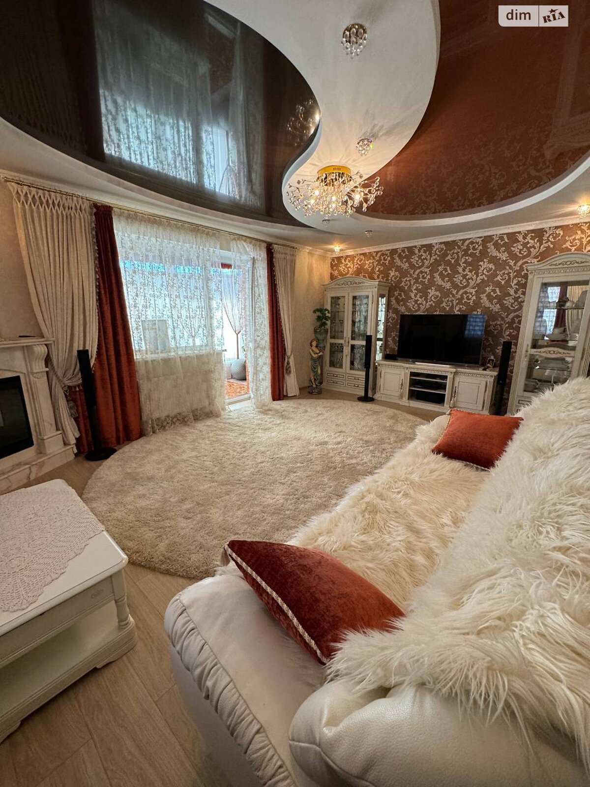 двухэтажный дом беседка, 250 кв. м, кирпич. Продажа в Зарванцах фото 1 двухэтажный дом беседка, 250 кв. м, кирпич. Продажа в Зарванцах фото 1
