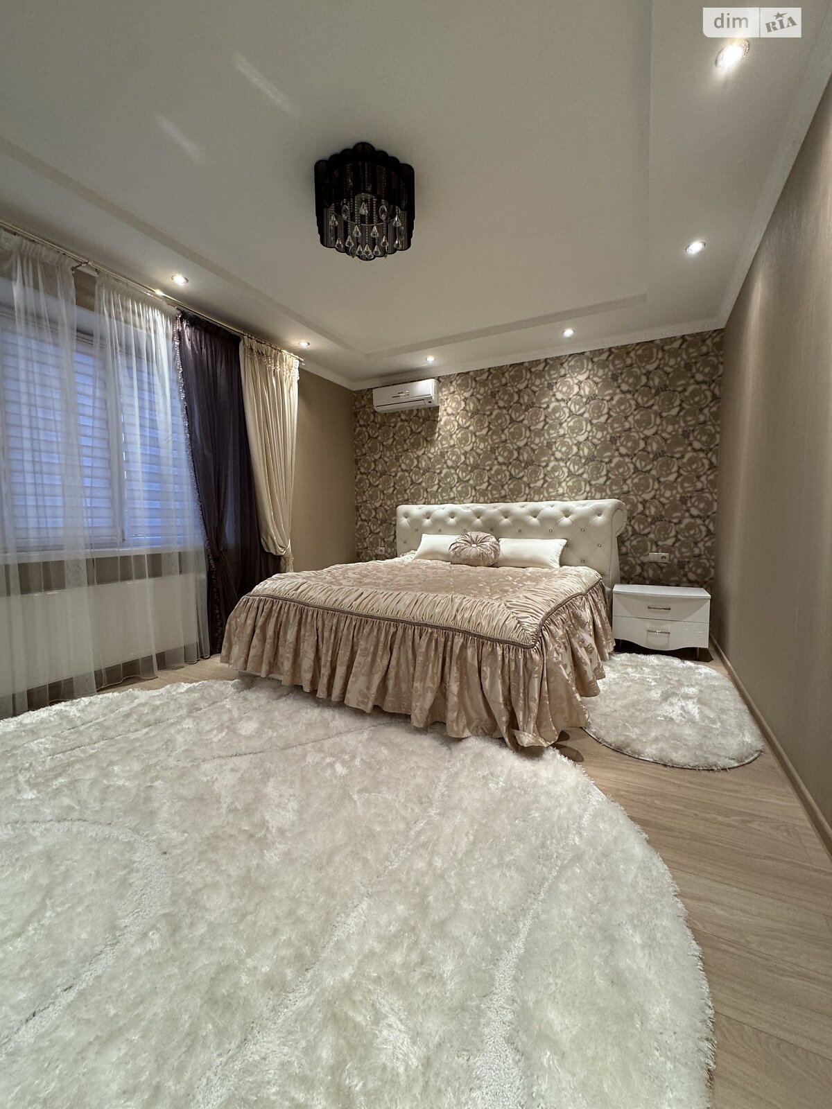 двухэтажный дом беседка, 250 кв. м, кирпич. Продажа в Зарванцах фото 1 двухэтажный дом беседка, 250 кв. м, кирпич. Продажа в Зарванцах фото 1