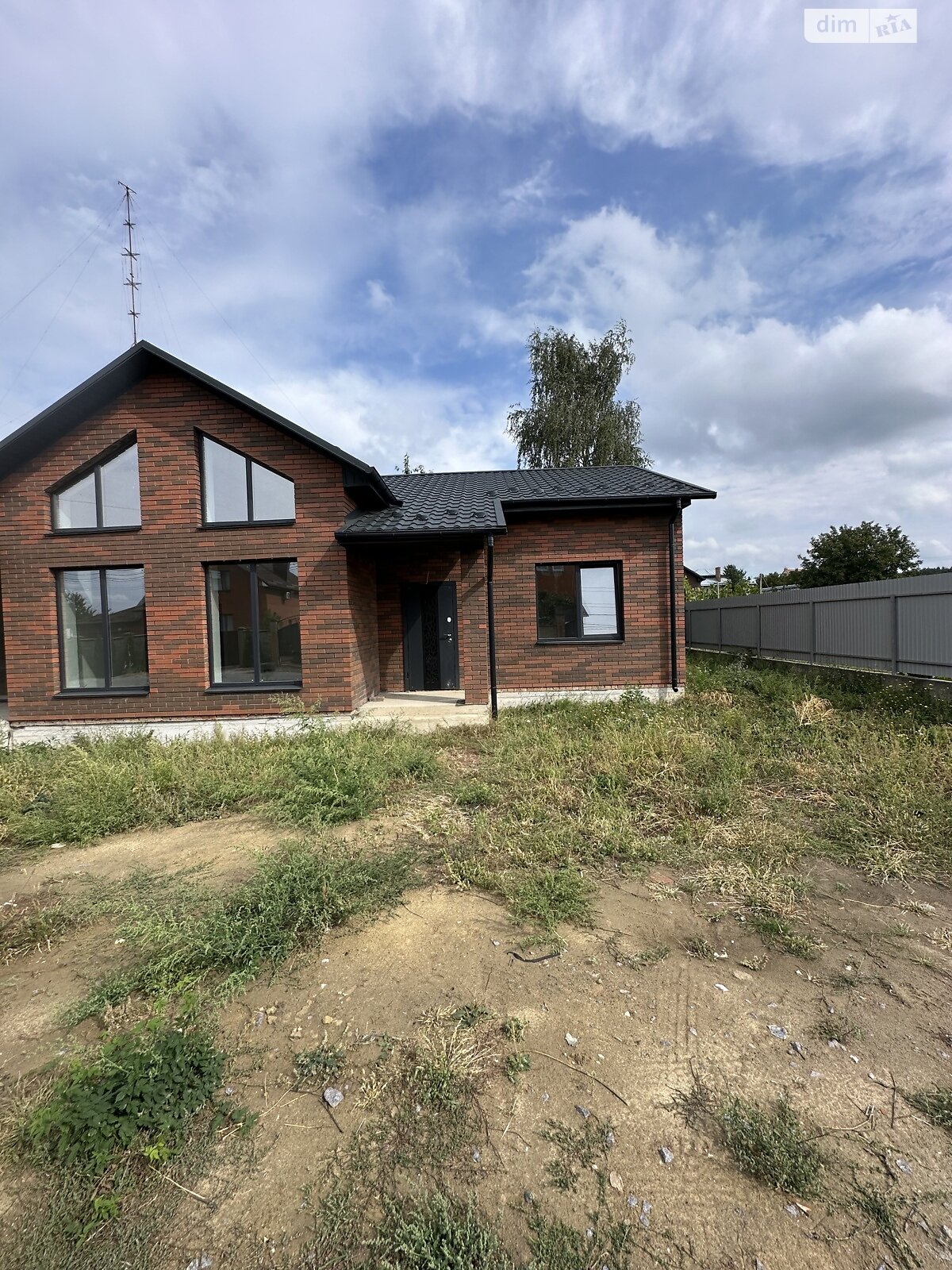 одноэтажный дом, 130 кв. м, кирпич. Продажа в Зарванцах фото 1 одноэтажный дом, 130 кв. м, кирпич. Продажа в Зарванцах фото 1