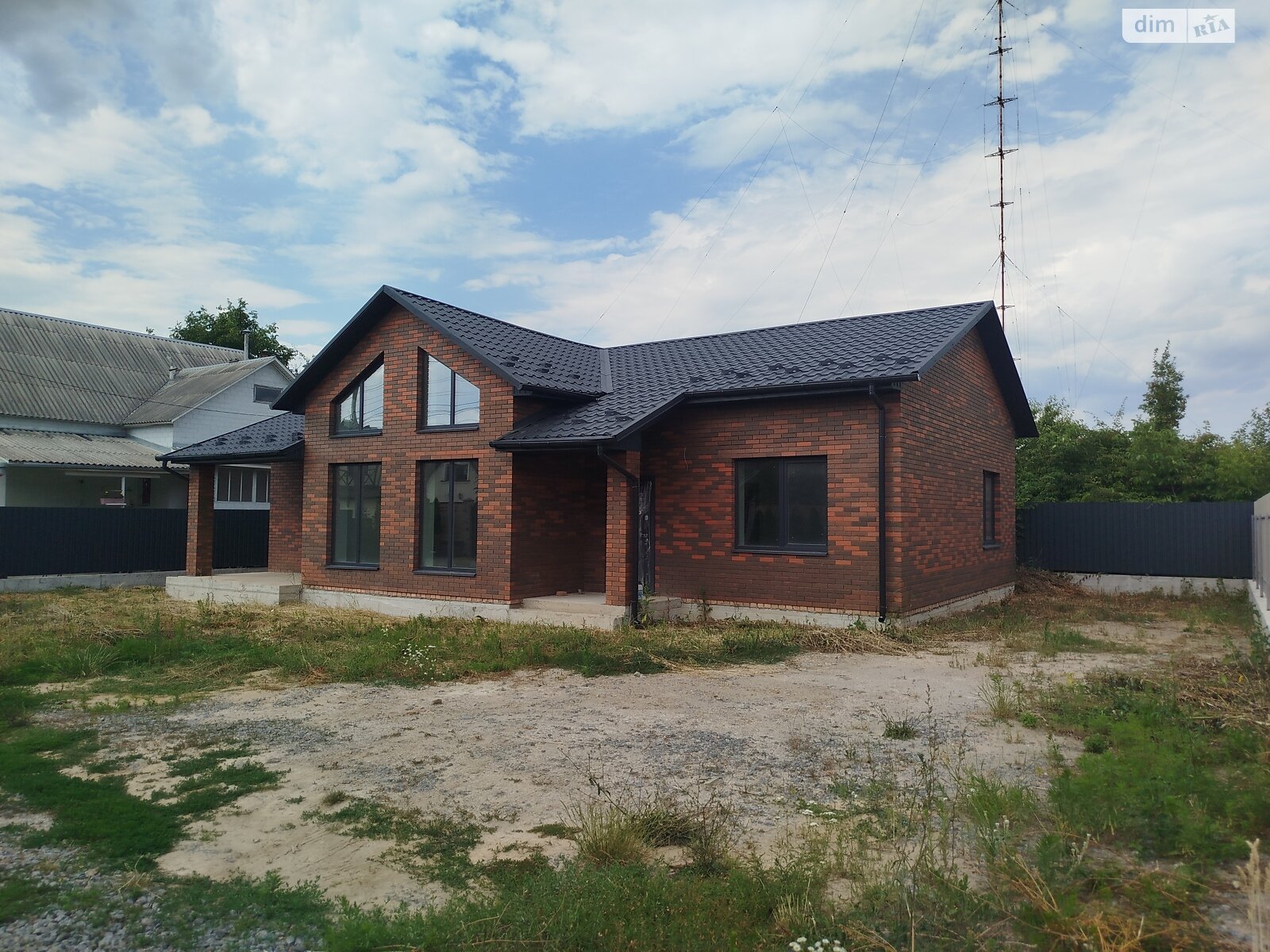 одноэтажный дом, 125 кв. м, кирпич. Продажа в Зарванцах фото 1 одноэтажный дом, 125 кв. м, кирпич. Продажа в Зарванцах фото 1