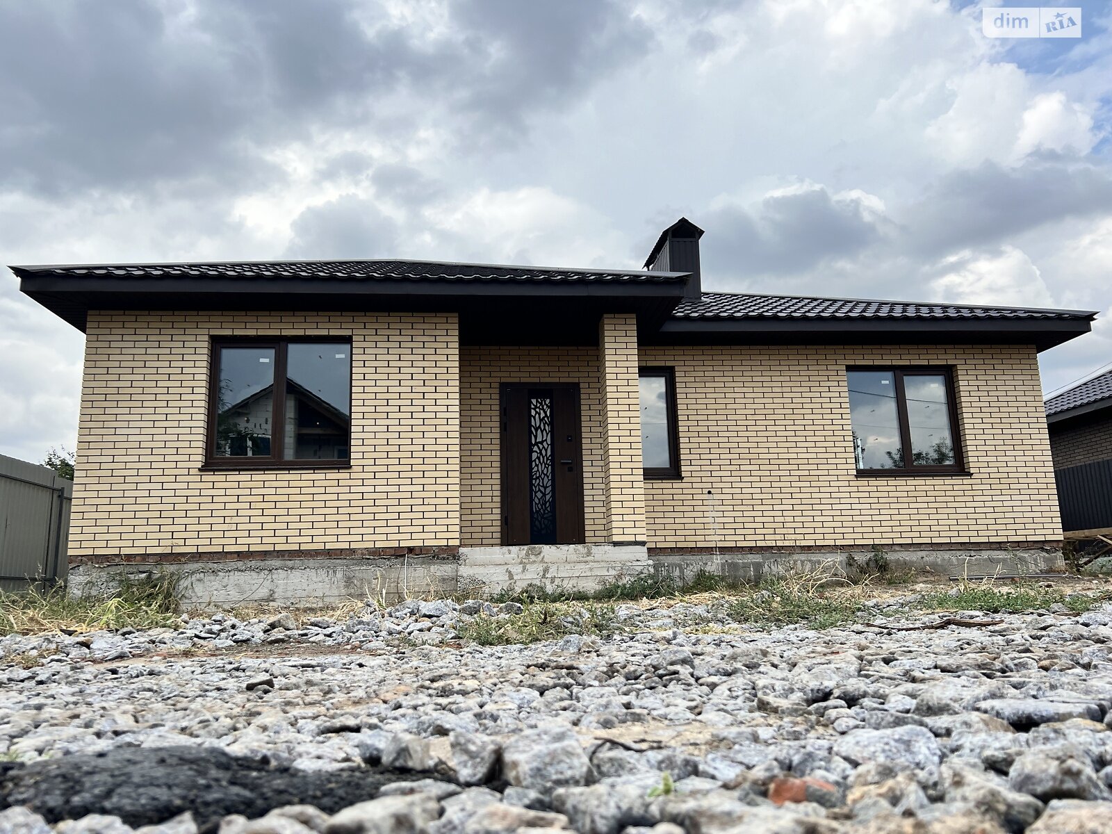 одноэтажный дом, 100 кв. м, кирпич. Продажа в Зарванцах фото 1 одноэтажный дом, 100 кв. м, кирпич. Продажа в Зарванцах фото 1