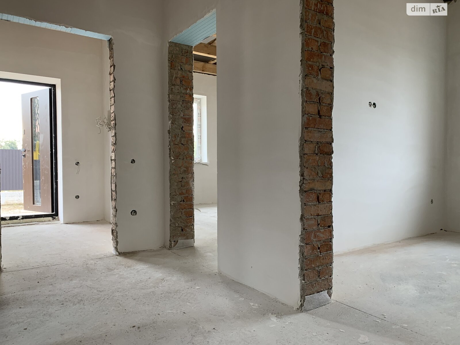 одноэтажный дом с отоплением, 105 кв. м, кирпич. Продажа в Зарванцах фото 1 одноэтажный дом с отоплением, 105 кв. м, кирпич. Продажа в Зарванцах фото 1