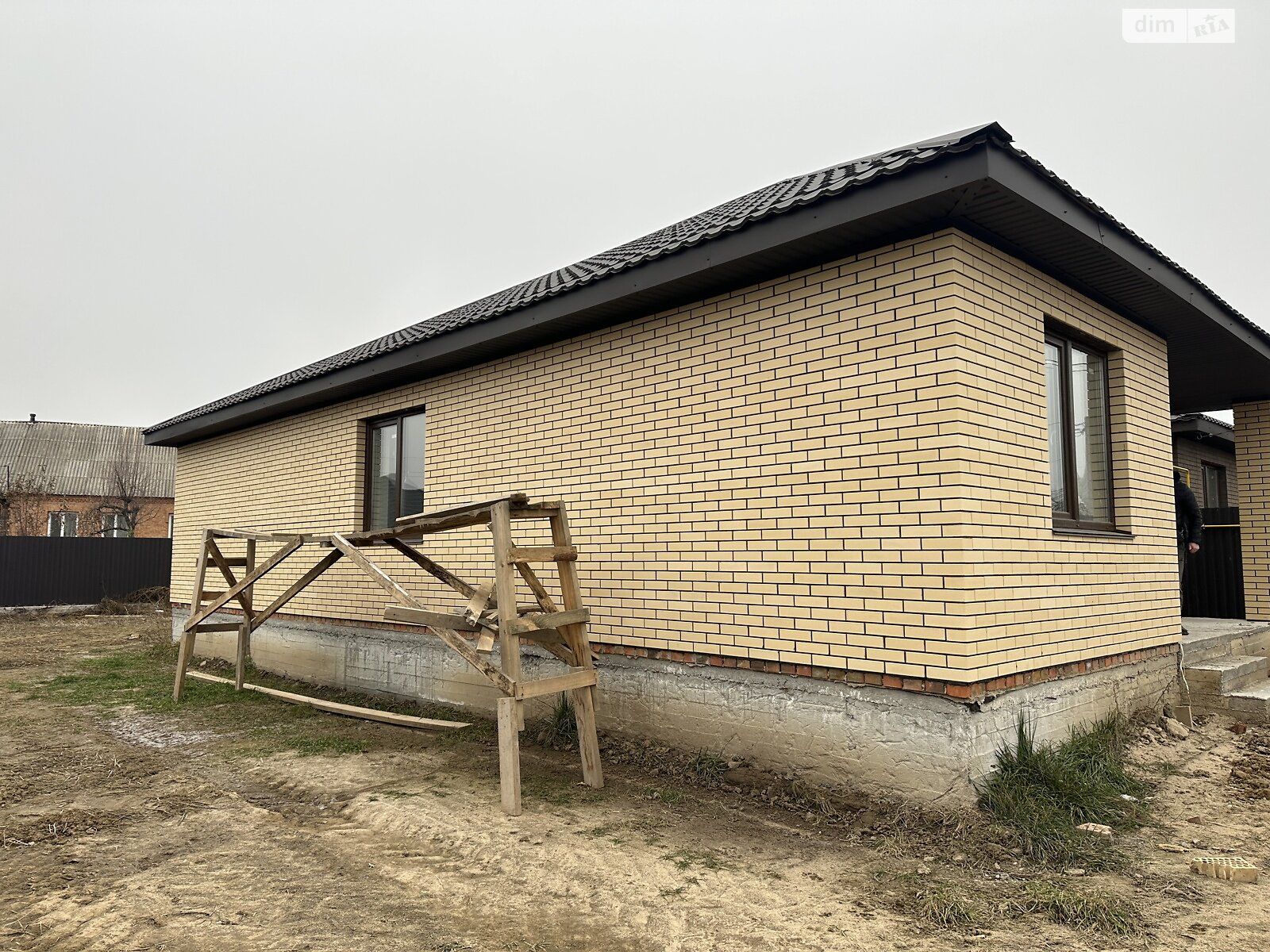 одноэтажный дом, 105 кв. м, кирпич. Продажа в Зарванцах фото 1 одноэтажный дом, 105 кв. м, кирпич. Продажа в Зарванцах фото 1