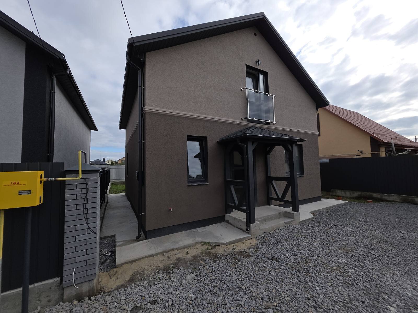 двоповерховий будинок, 110 кв. м, цегла. Продаж у Зарванцях фото 1 двоповерховий будинок, 110 кв. м, цегла. Продаж у Зарванцях фото 1