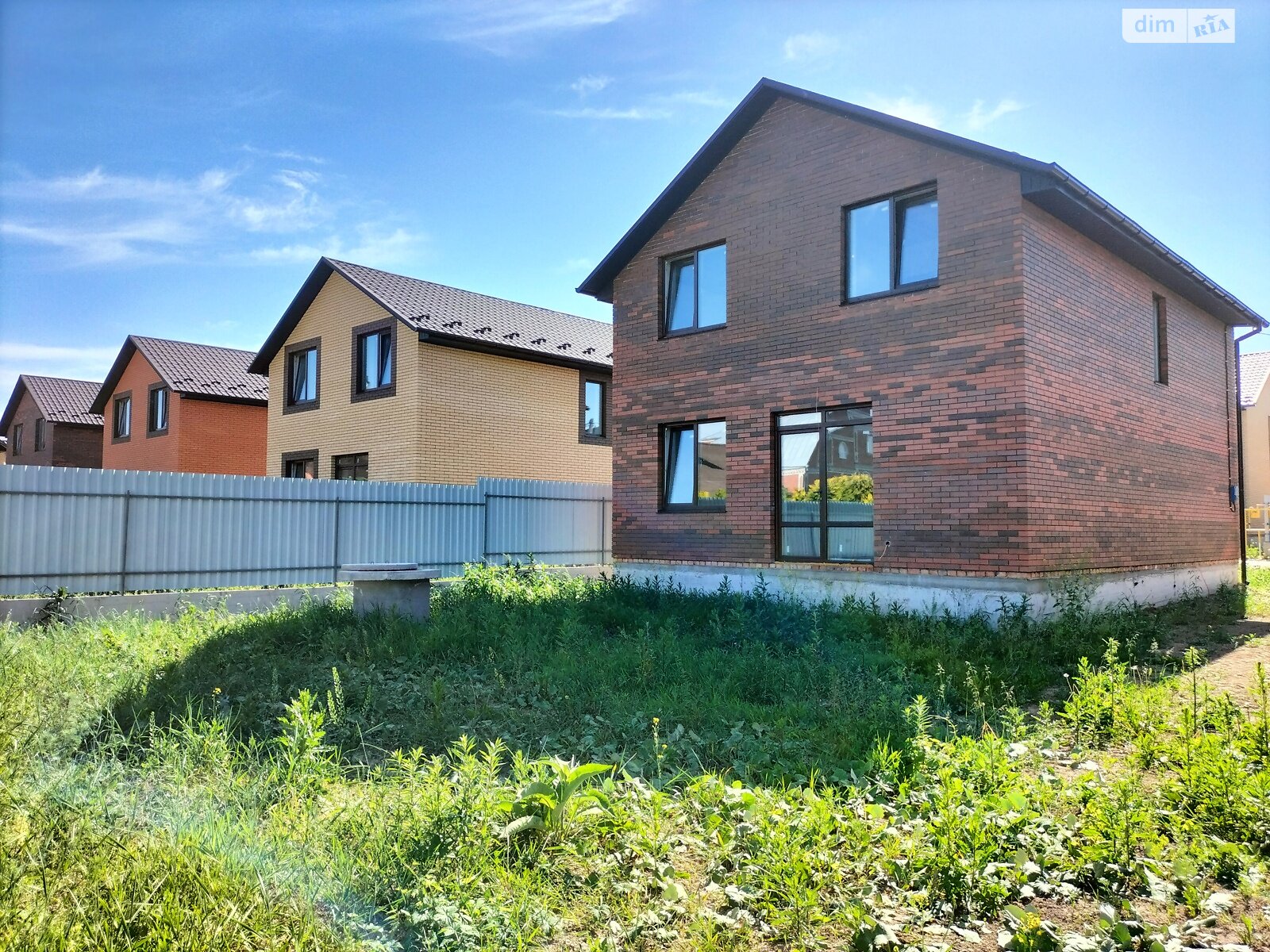 двоповерховий будинок з опаленням, 125 кв. м, цегла. Продаж у Зарванцях фото 1 двоповерховий будинок з опаленням, 125 кв. м, цегла. Продаж у Зарванцях фото 1