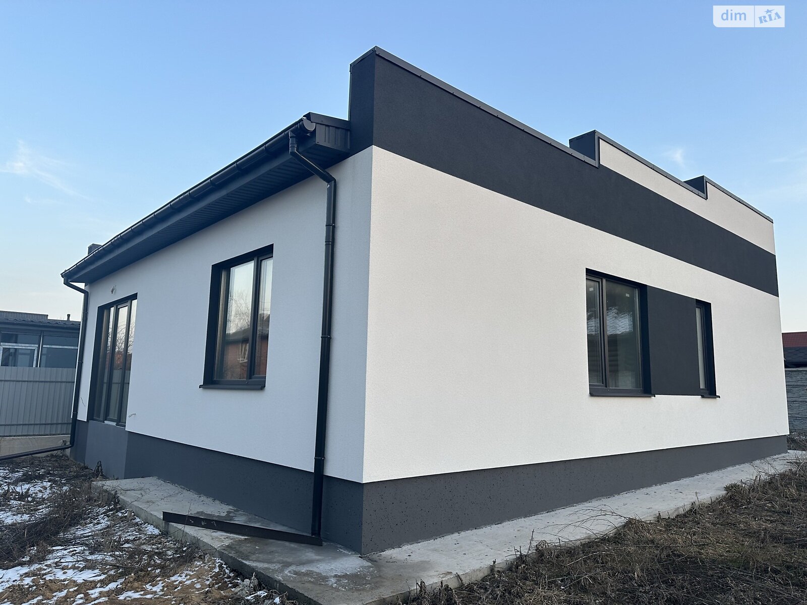 одноэтажный дом, 110 кв. м, кирпич. Продажа в Зарванцах фото 1 одноэтажный дом, 110 кв. м, кирпич. Продажа в Зарванцах фото 1