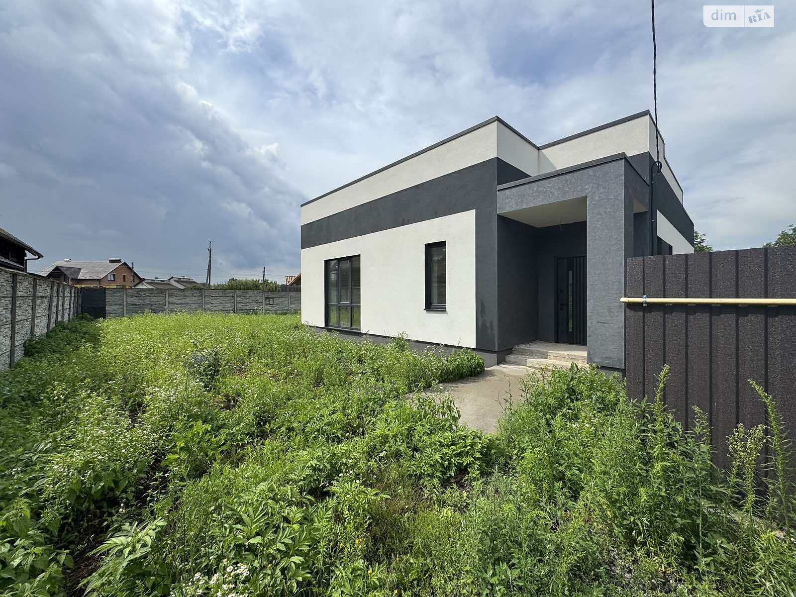 одноэтажный дом, 110 кв. м, кирпич. Продажа в Зарванцах фото 1 одноэтажный дом, 110 кв. м, кирпич. Продажа в Зарванцах фото 1