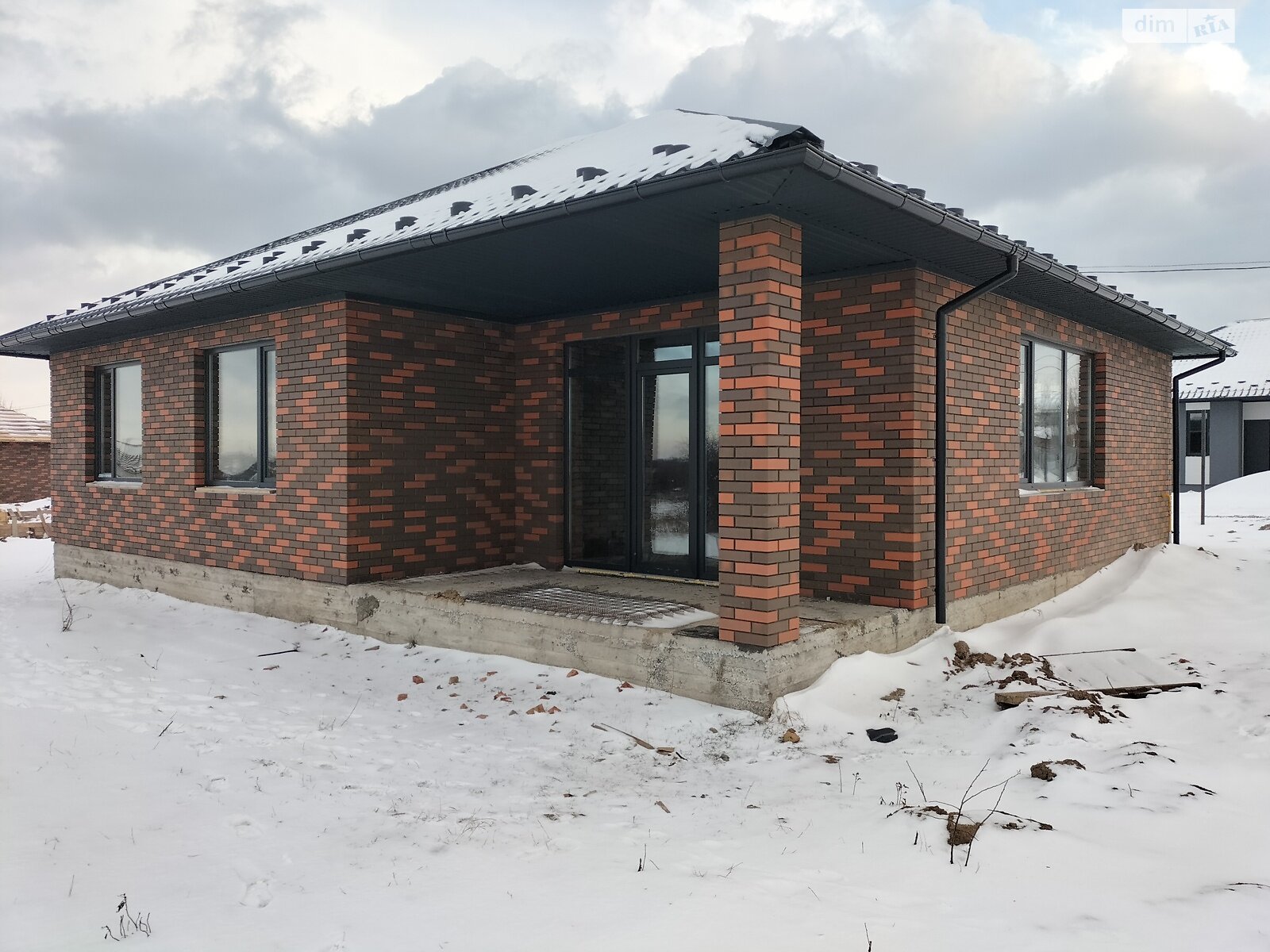 одноэтажный дом, 96 кв. м, кирпич. Продажа в Зарванцах фото 1 одноэтажный дом, 96 кв. м, кирпич. Продажа в Зарванцах фото 1