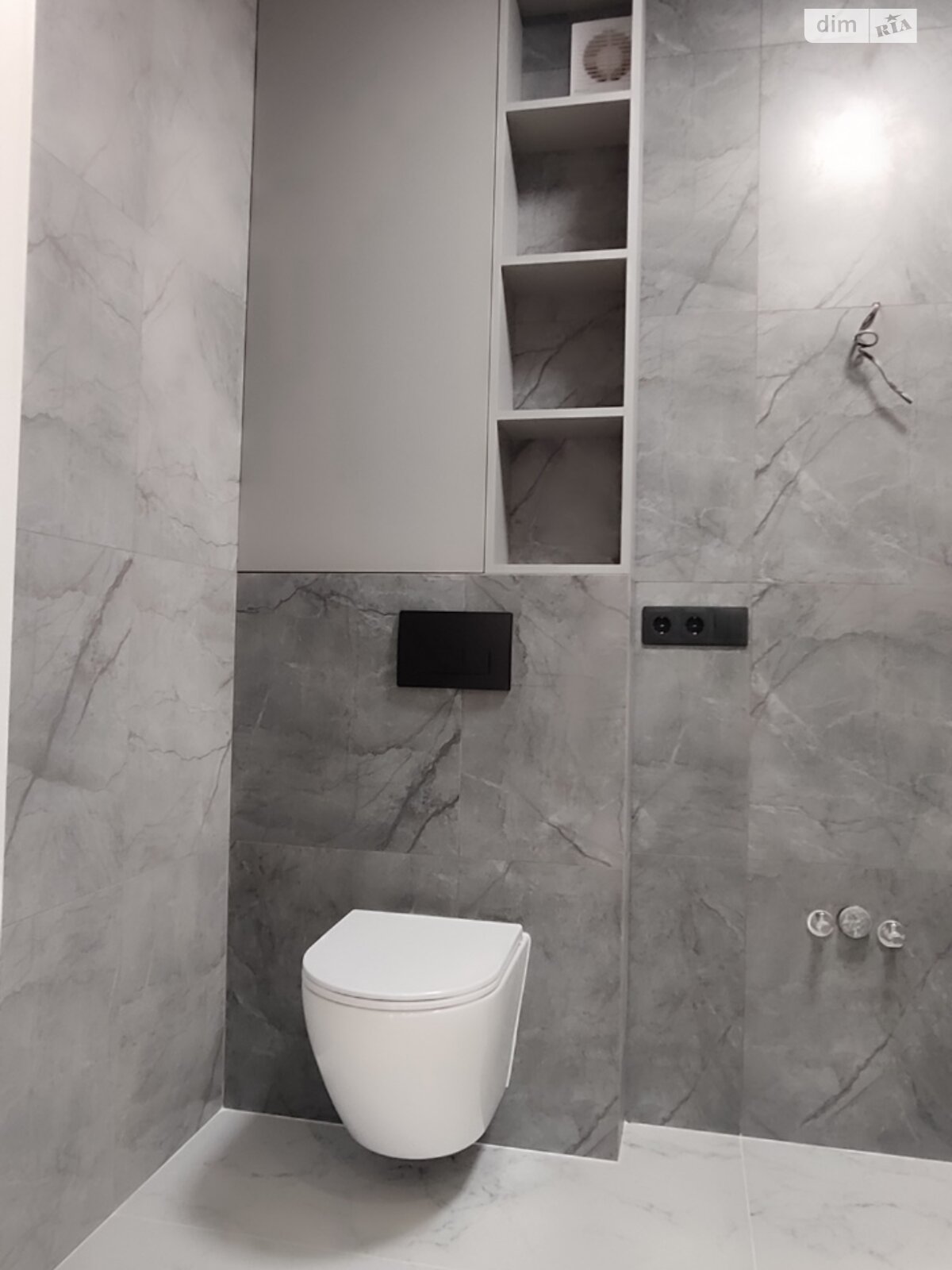 двухэтажный дом, 95 кв. м, кирпич. Продажа в Зарванцах фото 1 двухэтажный дом, 95 кв. м, кирпич. Продажа в Зарванцах фото 1