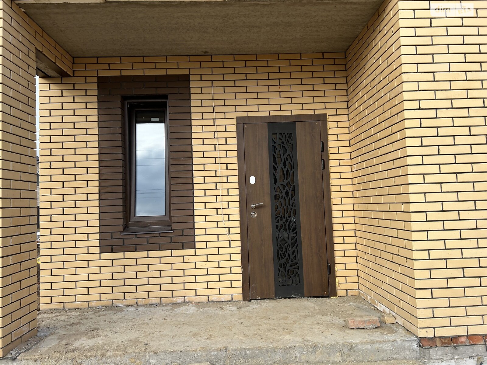 двухэтажный дом с отоплением, 125 кв. м, кирпич. Продажа в Зарванцах фото 1 двухэтажный дом с отоплением, 125 кв. м, кирпич. Продажа в Зарванцах фото 1