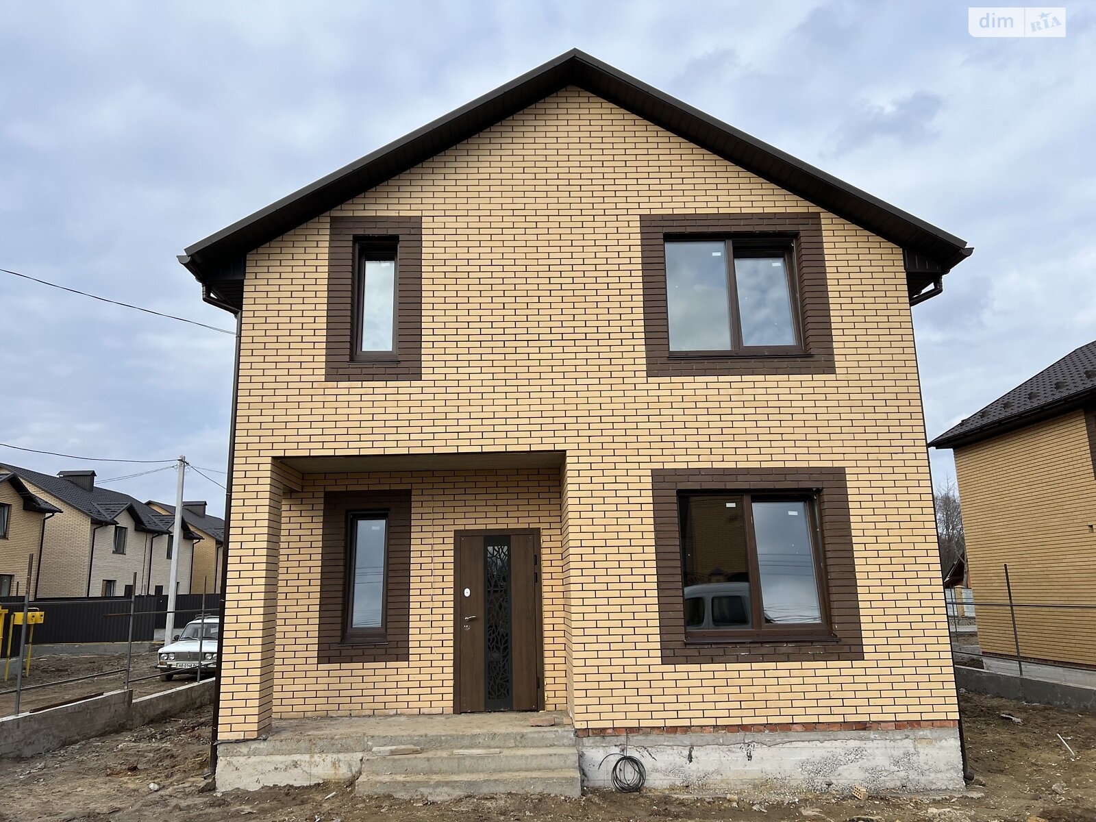 двухэтажный дом с отоплением, 125 кв. м, кирпич. Продажа в Зарванцах фото 1 двухэтажный дом с отоплением, 125 кв. м, кирпич. Продажа в Зарванцах фото 1