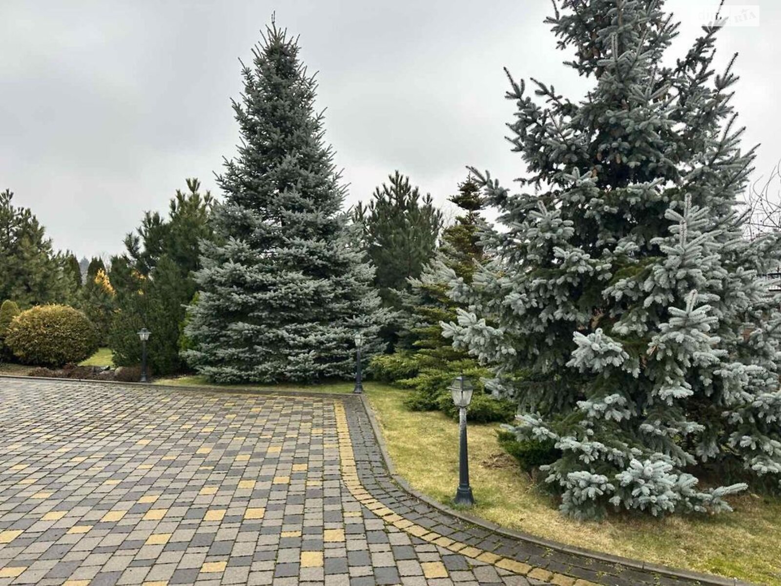 двухэтажный дом с верандой, 295.9 кв. м, кирпич. Продажа в Зашкове фото 1