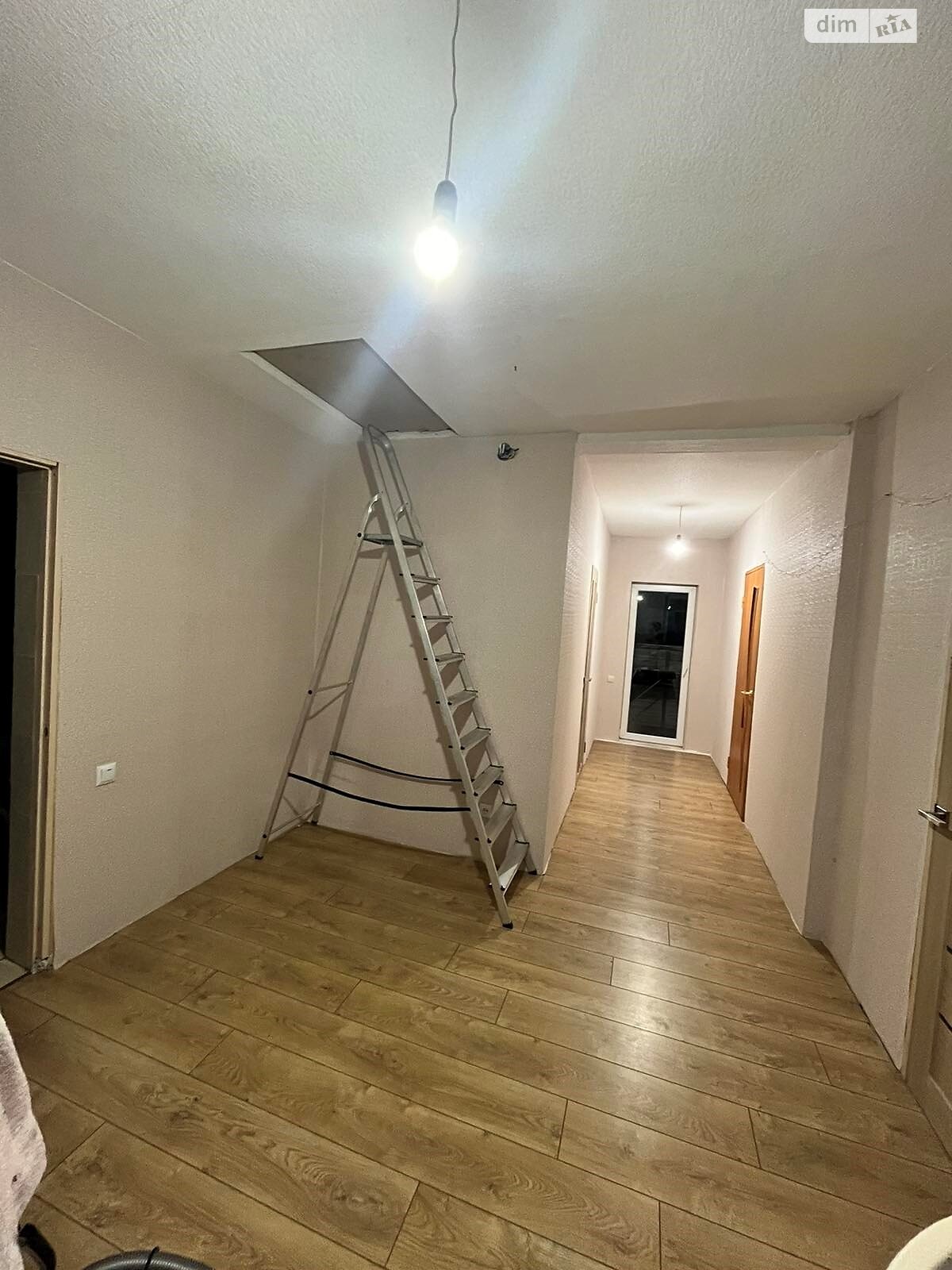 двухэтажный дом с мансардой, 130 кв. м, кирпич. Продажа в Застугне фото 1 двухэтажный дом с мансардой, 130 кв. м, кирпич. Продажа в Застугне фото 1