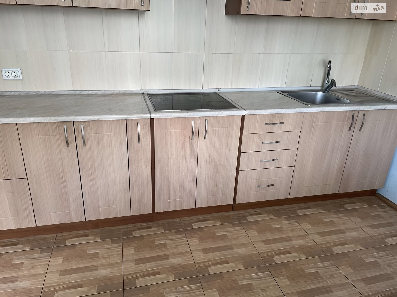 двухэтажный дом с ремонтом, 150 кв. м, кирпич. Продажа в Завадове фото 1 двухэтажный дом с ремонтом, 150 кв. м, кирпич. Продажа в Завадове фото 1