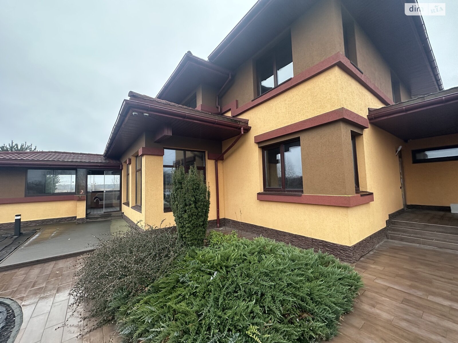 двоповерховий будинок з верандою, 300 кв. м, цегла. Продаж у Займищі фото 1 двоповерховий будинок з верандою, 300 кв. м, цегла. Продаж у Займищі фото 1