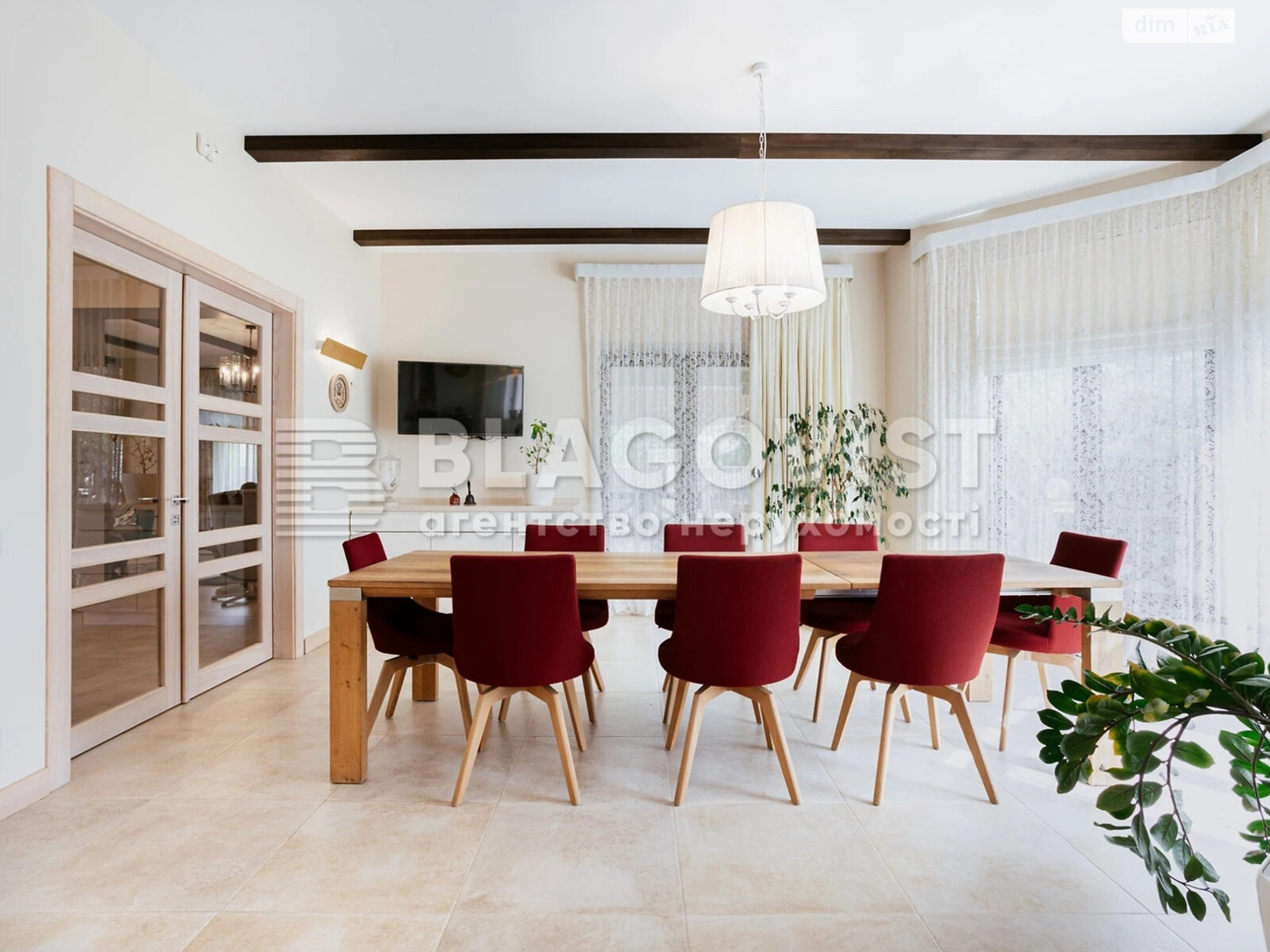 двоповерховий будинок з балконом, 315 кв. м, цегла. Продаж у Зазим’ї фото 1 двоповерховий будинок з балконом, 315 кв. м, цегла. Продаж у Зазим’ї фото 1