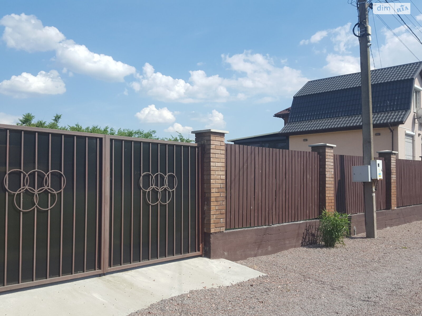 трехэтажный дом беседка, 115 кв. м, кирпич. Продажа в Зазимье фото 1 трехэтажный дом беседка, 115 кв. м, кирпич. Продажа в Зазимье фото 1
