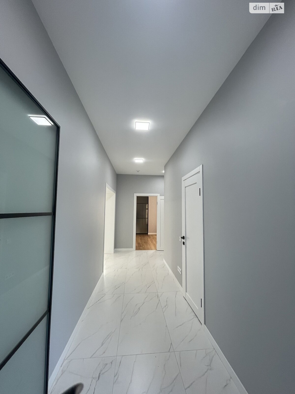 одноэтажный дом с ремонтом, 161 кв. м, кирпич. Продажа в Зазимье фото 1