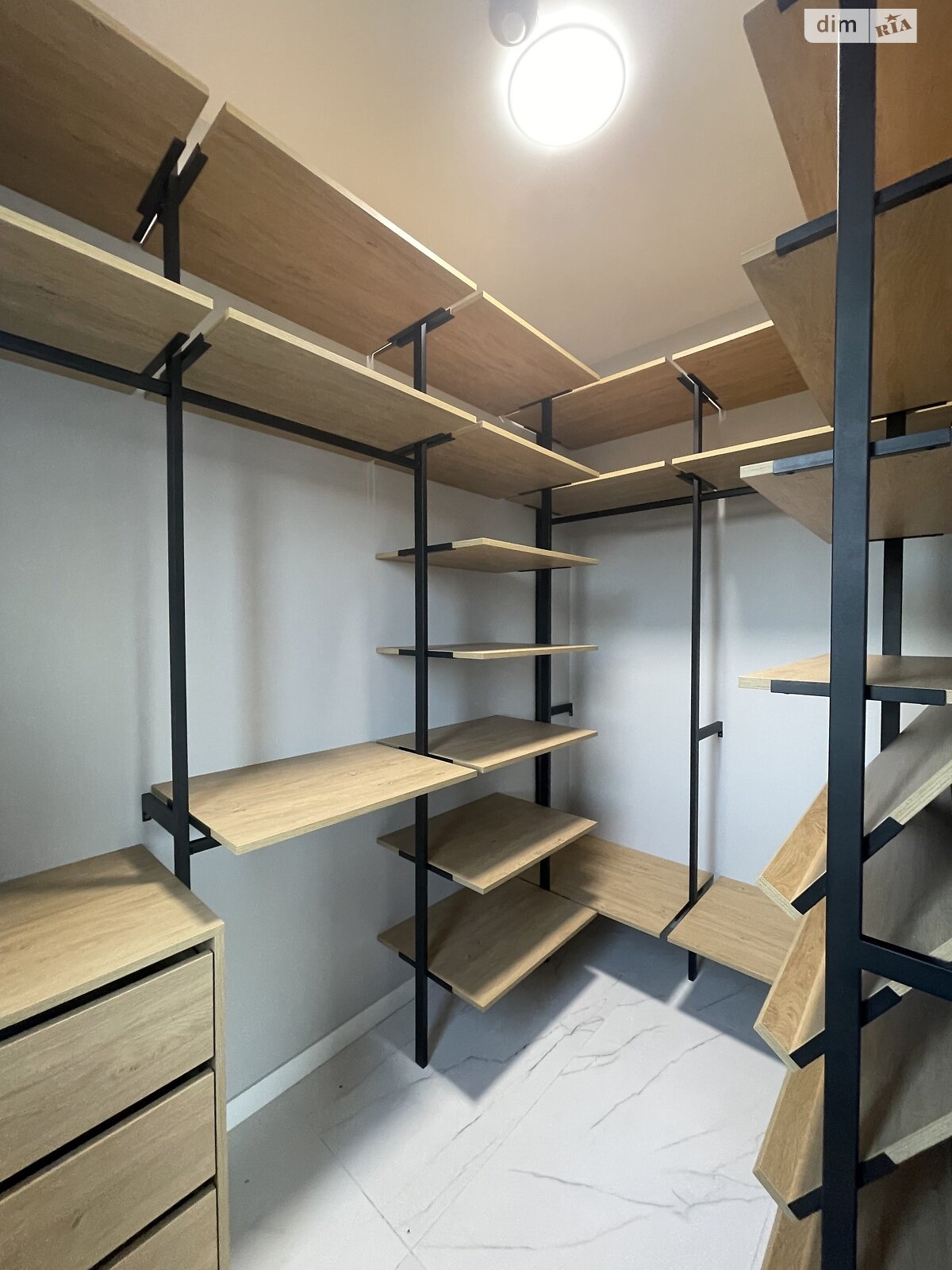 одноэтажный дом с ремонтом, 161 кв. м, кирпич. Продажа в Зазимье фото 1