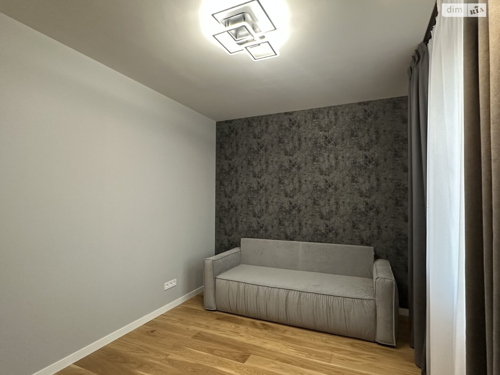 одноповерховий будинок з гаражем, 161 кв. м, кирпич. Продаж у Зазим’ї фото 1