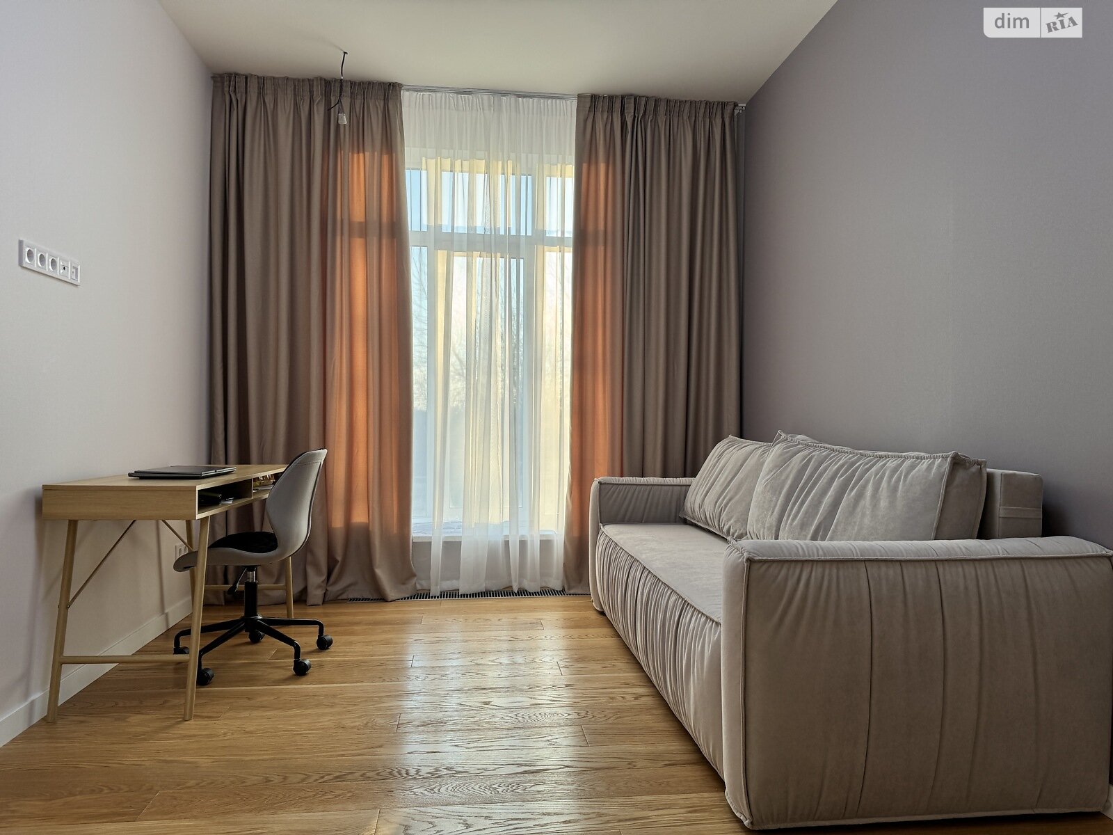 одноэтажный дом с гаражом, 161 кв. м, кирпич. Продажа в Зазимье фото 1