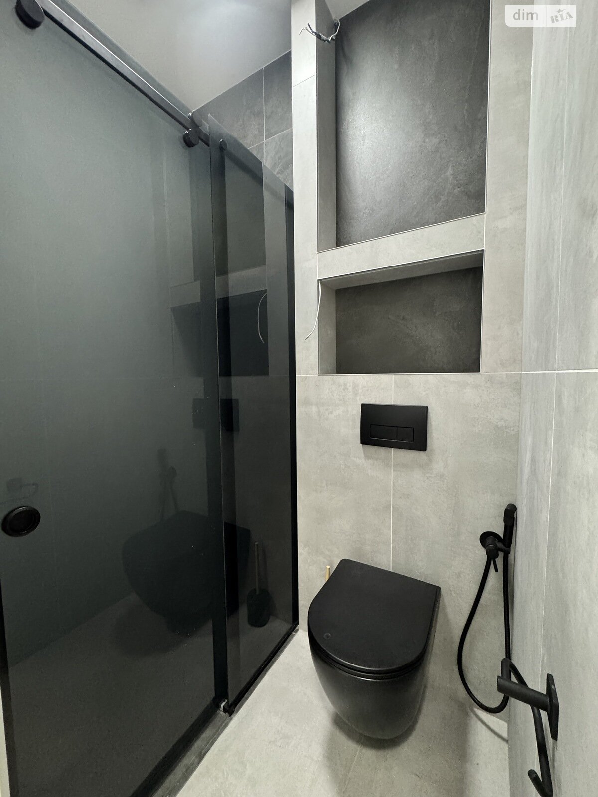 одноэтажный дом с гаражом, 161 кв. м, кирпич. Продажа в Зазимье фото 1