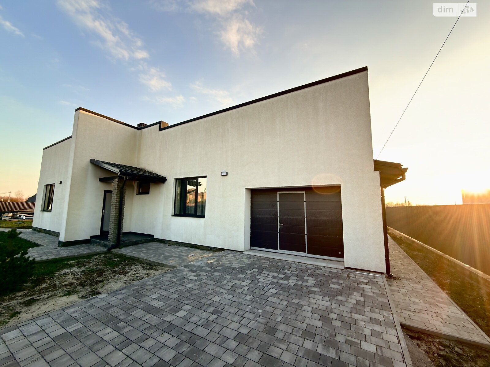 одноповерховий будинок з гаражем, 161 кв. м, газобетон. Продаж у Зазим’ї фото 1