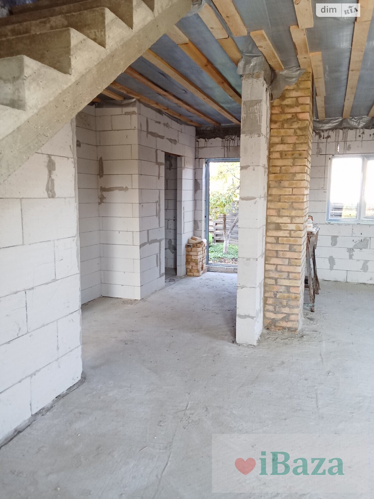 двухэтажный дом с отоплением, 106.5 кв. м, газобетон. Продажа в Здолбунове район 6-тая школа фото 1 двухэтажный дом с отоплением, 106.5 кв. м, газобетон. Продажа в Здолбунове район 6-тая школа фото 1