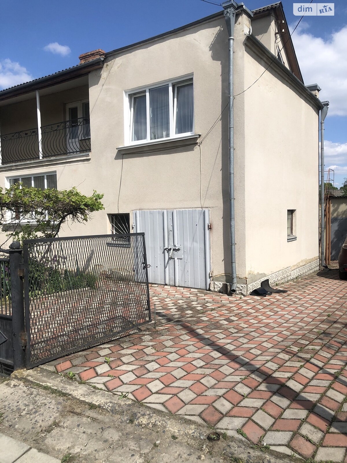 двоповерховий будинок з гаражем, 230 кв. м, цегла. Продаж у Здолбунові фото 1 двоповерховий будинок з гаражем, 230 кв. м, цегла. Продаж у Здолбунові фото 1