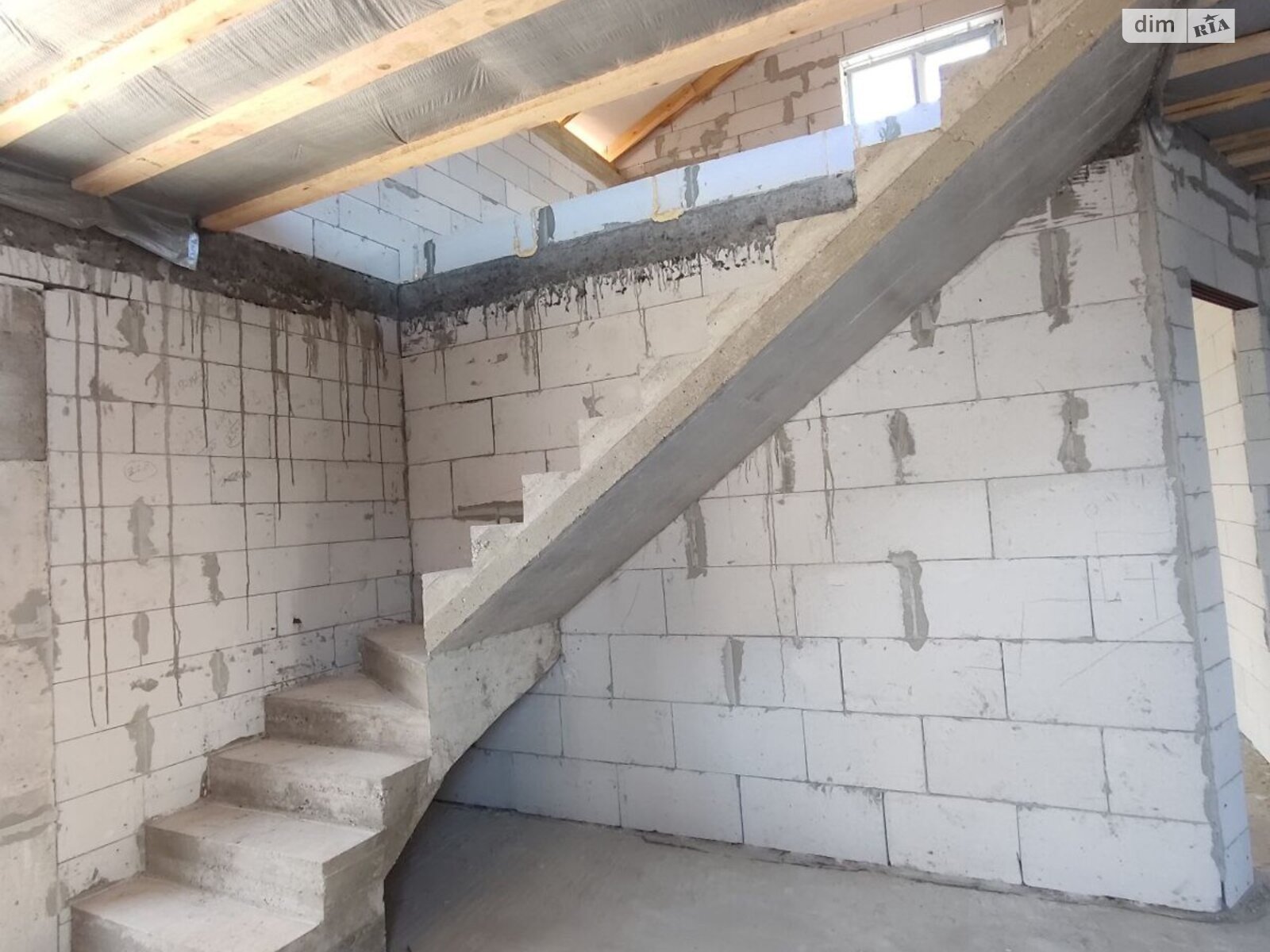 двухэтажный дом, 107 кв. м, пеноблок. Продажа в Здолбунове фото 1 двухэтажный дом, 107 кв. м, пеноблок. Продажа в Здолбунове фото 1