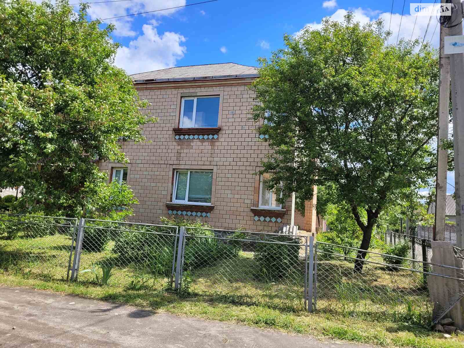 двоповерховий будинок з гаражем, 131 кв. м, цегла. Продаж в Здолбунові, район Здолбунів фото 1 двоповерховий будинок з гаражем, 131 кв. м, цегла. Продаж в Здолбунові, район Здолбунів фото 1