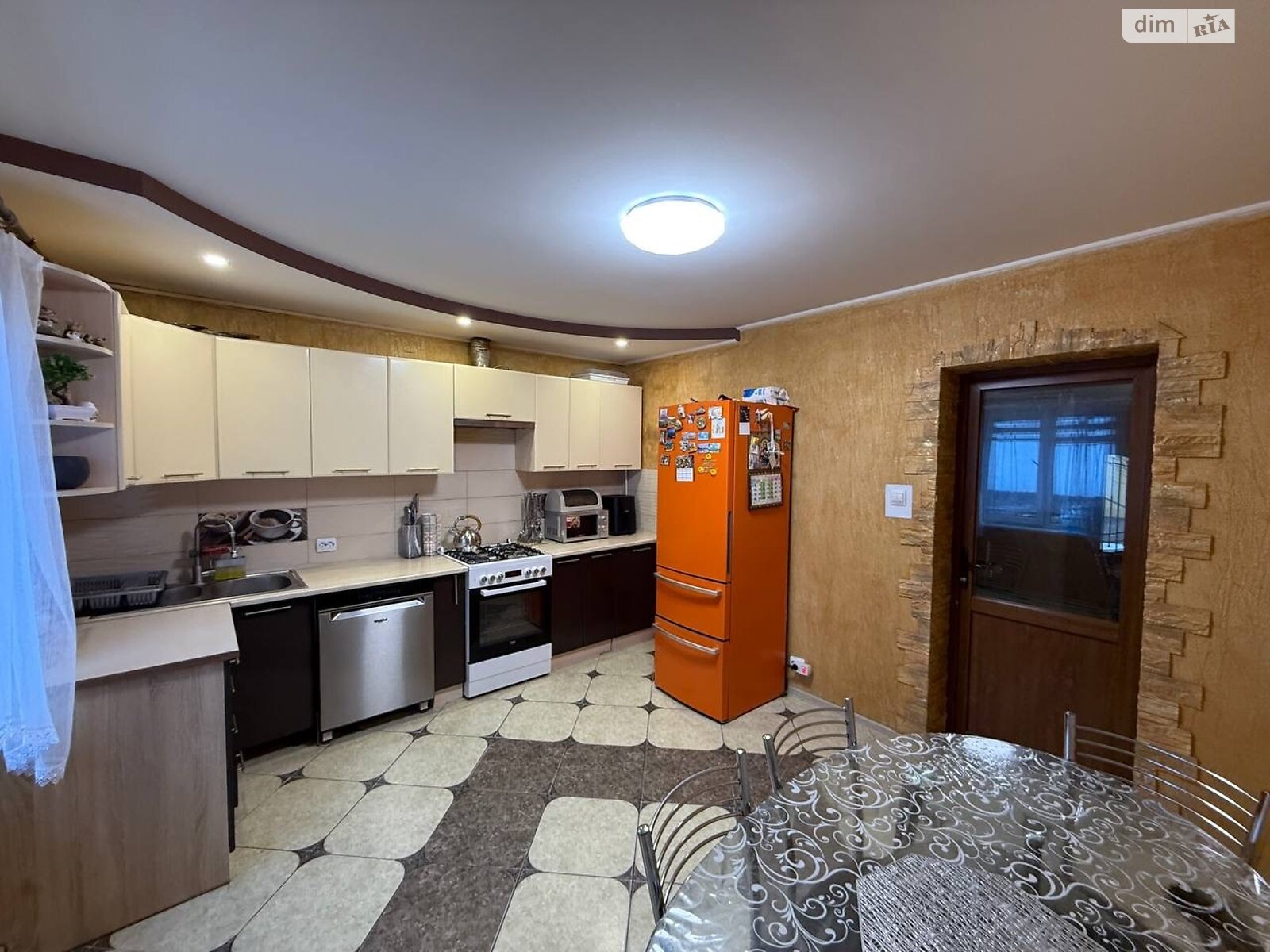 одноэтажный дом, 143.3 кв. м, кирпич. Продажа в Зеливе фото 1