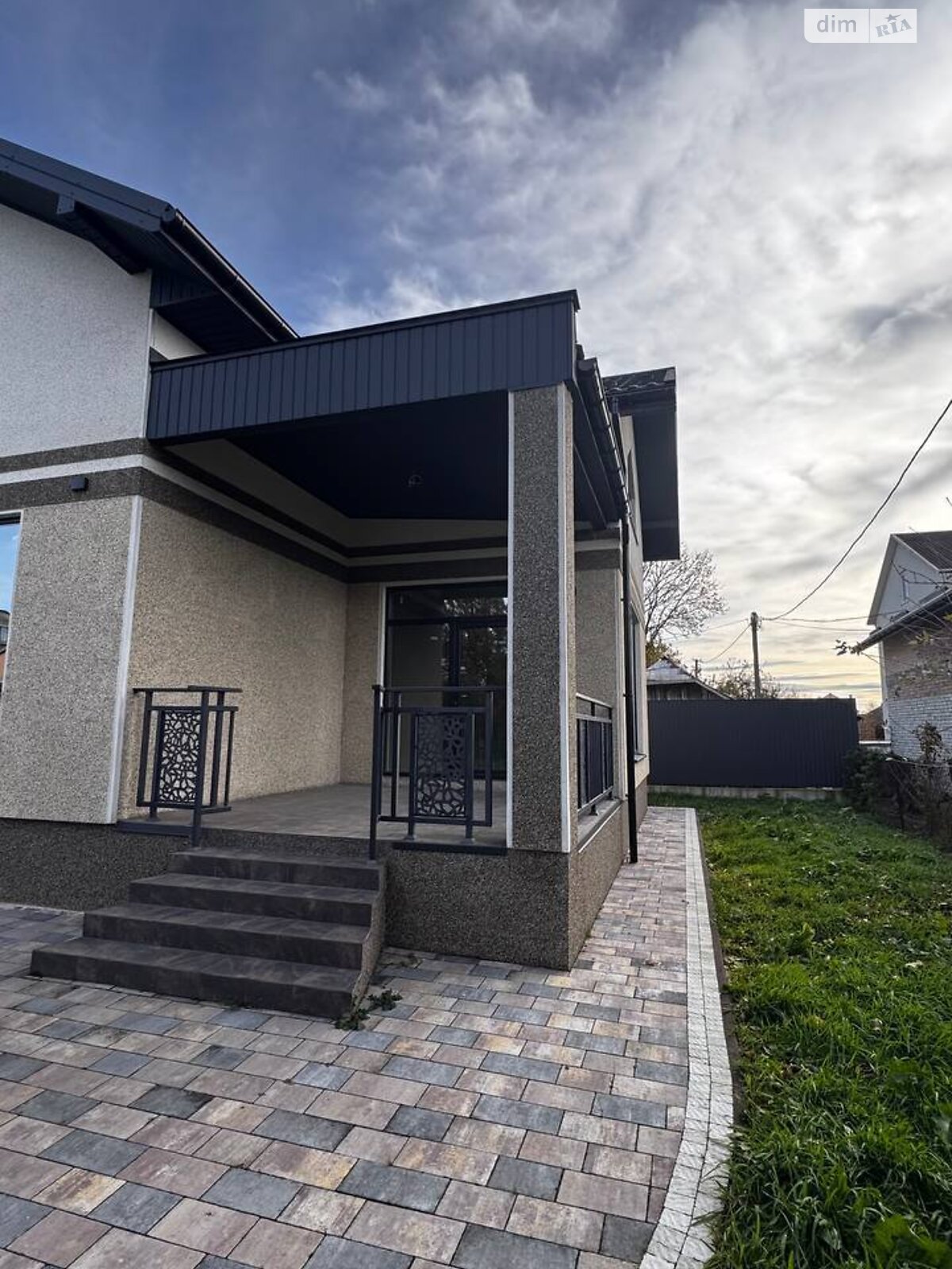 двухэтажный дом, 185 кв. м, газобетон. Продажа в Зимней Воде фото 1