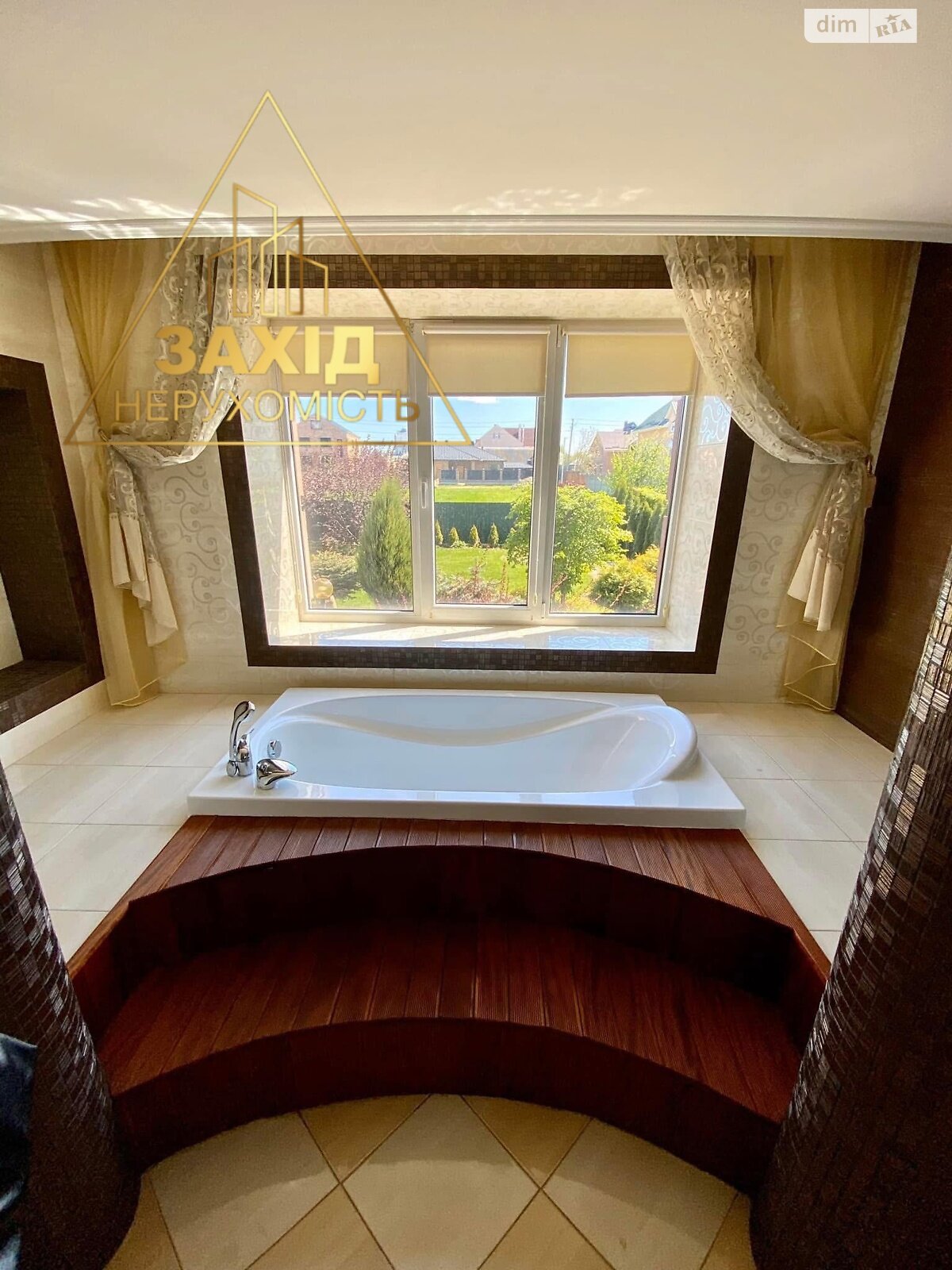 двухэтажный дом с гаражом, 274.2 кв. м, кирпич. Продажа в Змиенце фото 1 двухэтажный дом с гаражом, 274.2 кв. м, кирпич. Продажа в Змиенце фото 1