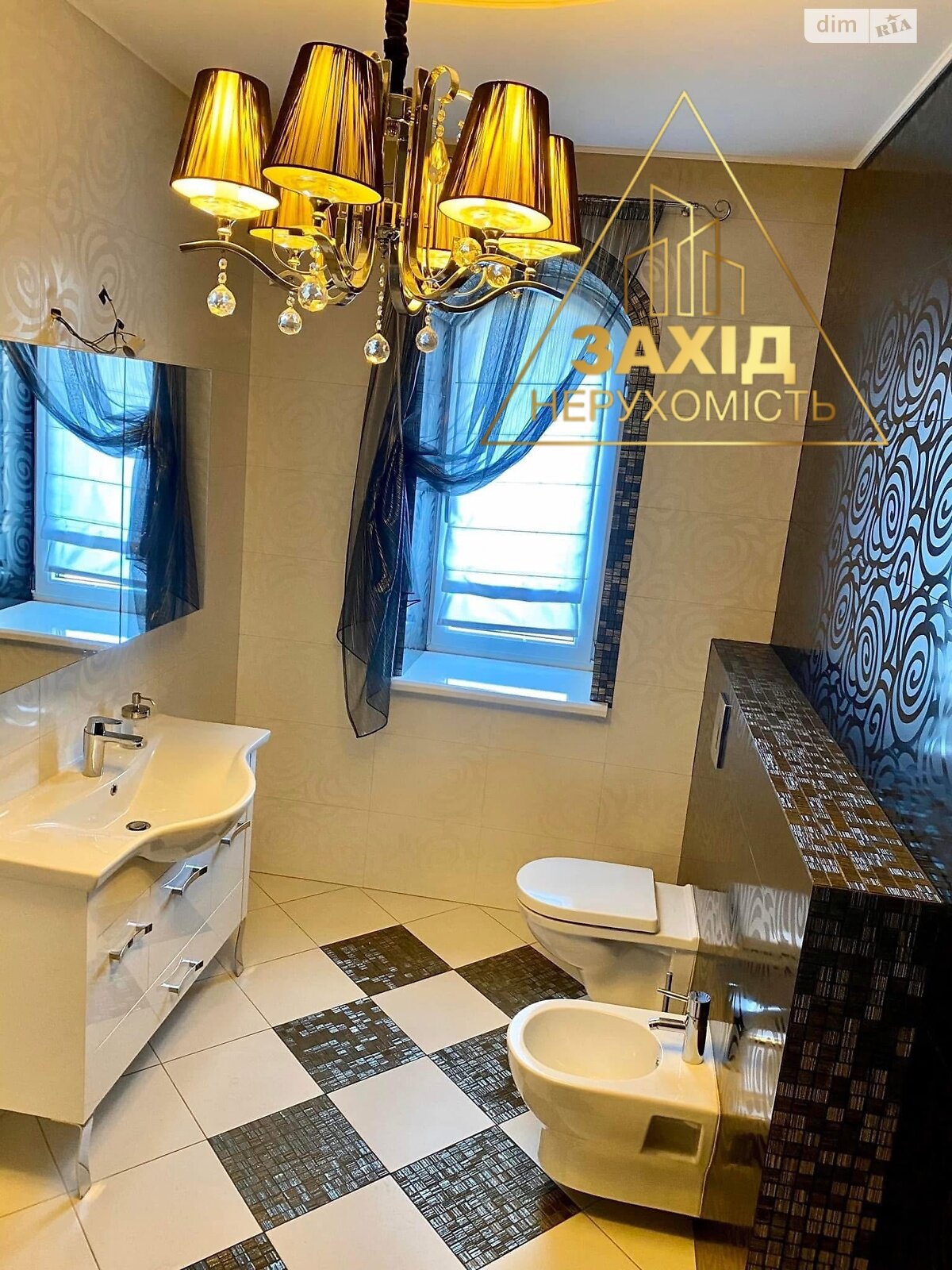 двухэтажный дом с гаражом, 274.2 кв. м, кирпич. Продажа в Змиенце фото 1 двухэтажный дом с гаражом, 274.2 кв. м, кирпич. Продажа в Змиенце фото 1