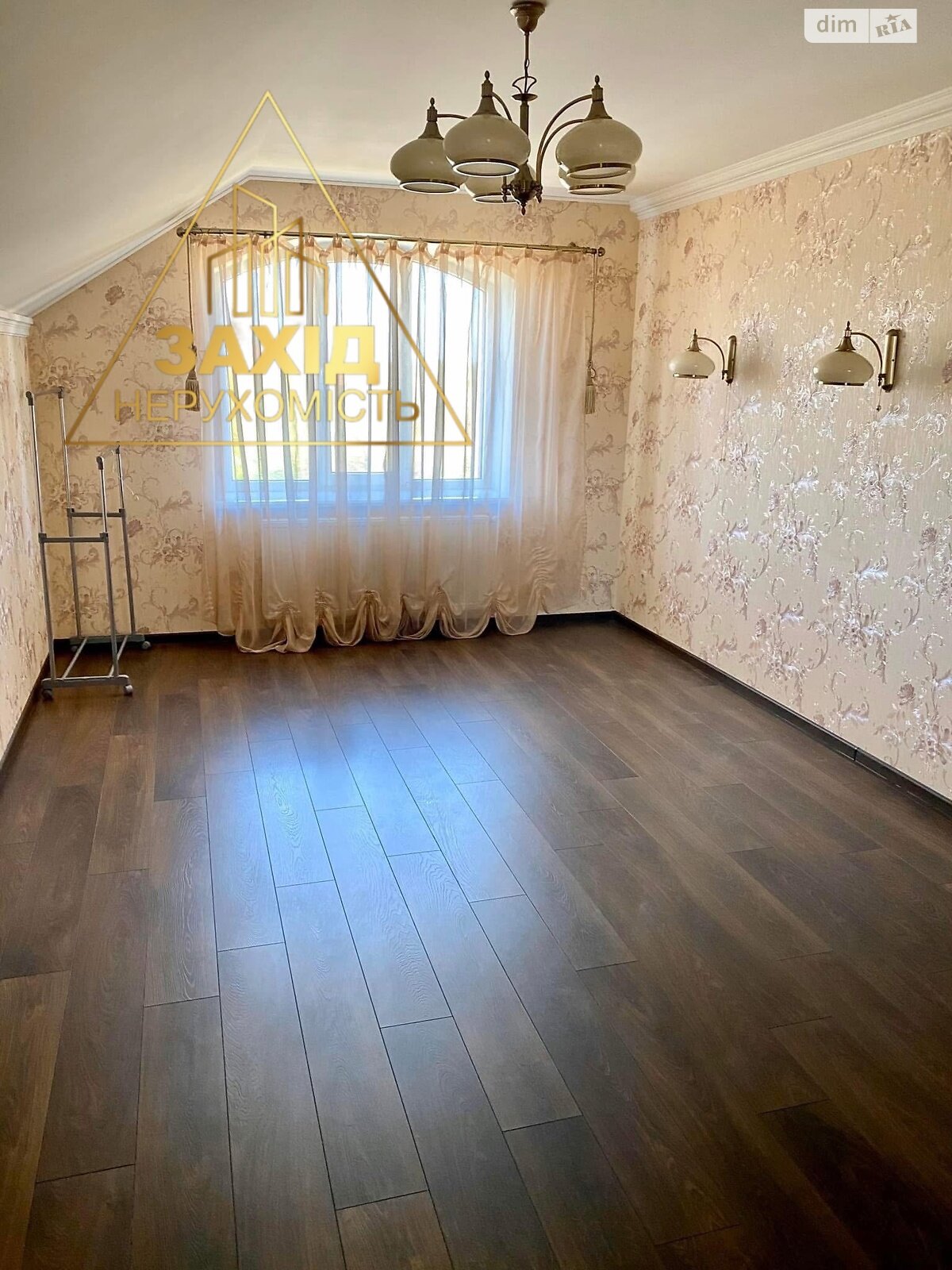 двухэтажный дом с гаражом, 274.2 кв. м, кирпич. Продажа в Змиенце фото 1 двухэтажный дом с гаражом, 274.2 кв. м, кирпич. Продажа в Змиенце фото 1