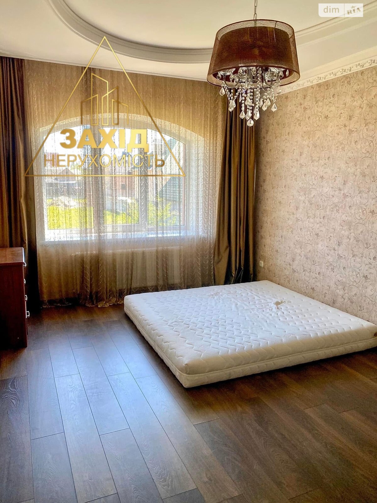 двухэтажный дом с гаражом, 274.2 кв. м, кирпич. Продажа в Змиенце фото 1 двухэтажный дом с гаражом, 274.2 кв. м, кирпич. Продажа в Змиенце фото 1