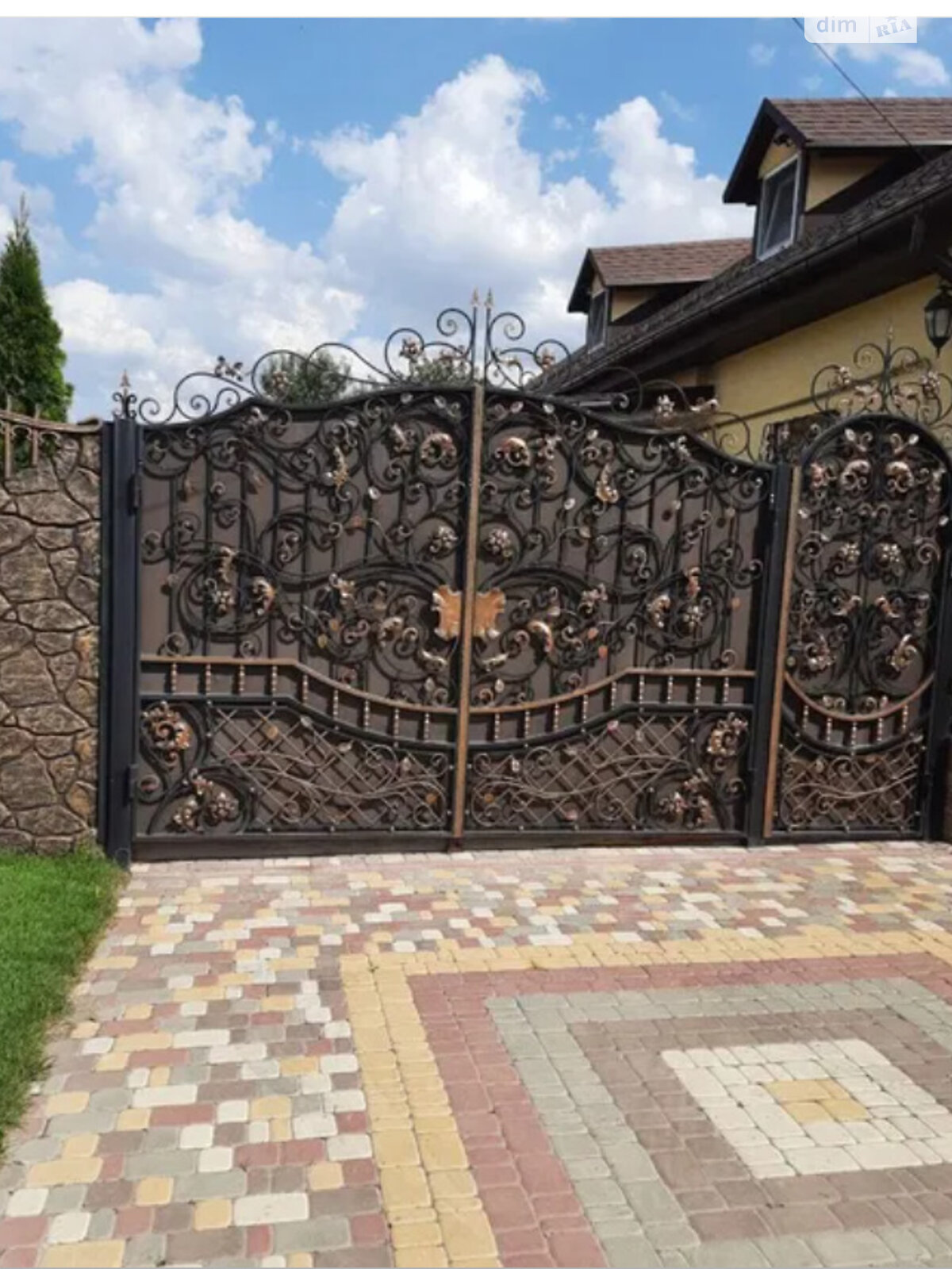 двоповерховий будинок з верандою, 180 кв. м, цегла. Продаж у Змієві фото 1 двоповерховий будинок з верандою, 180 кв. м, цегла. Продаж у Змієві фото 1