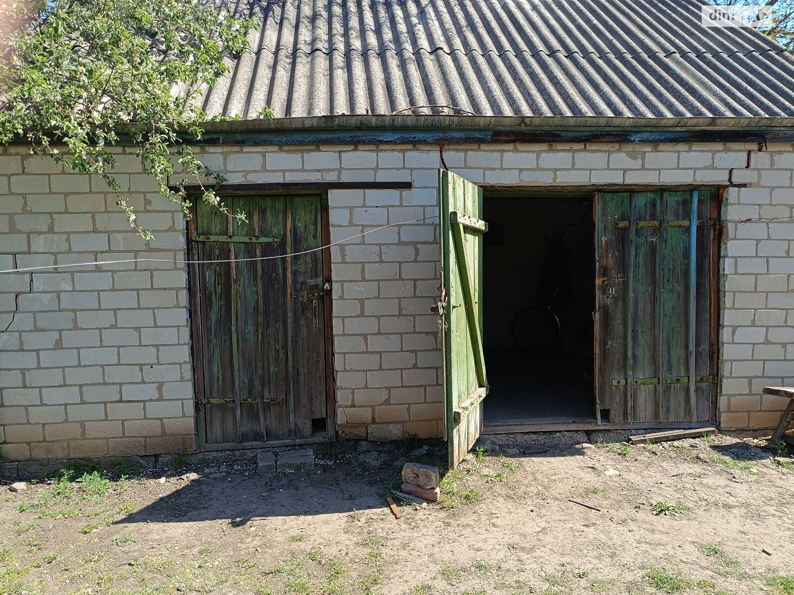 одноэтажный дом с гаражом, 65 кв. м, кирпич саманный. Продажа в Знаменовке фото 1 одноэтажный дом с гаражом, 65 кв. м, кирпич саманный. Продажа в Знаменовке фото 1