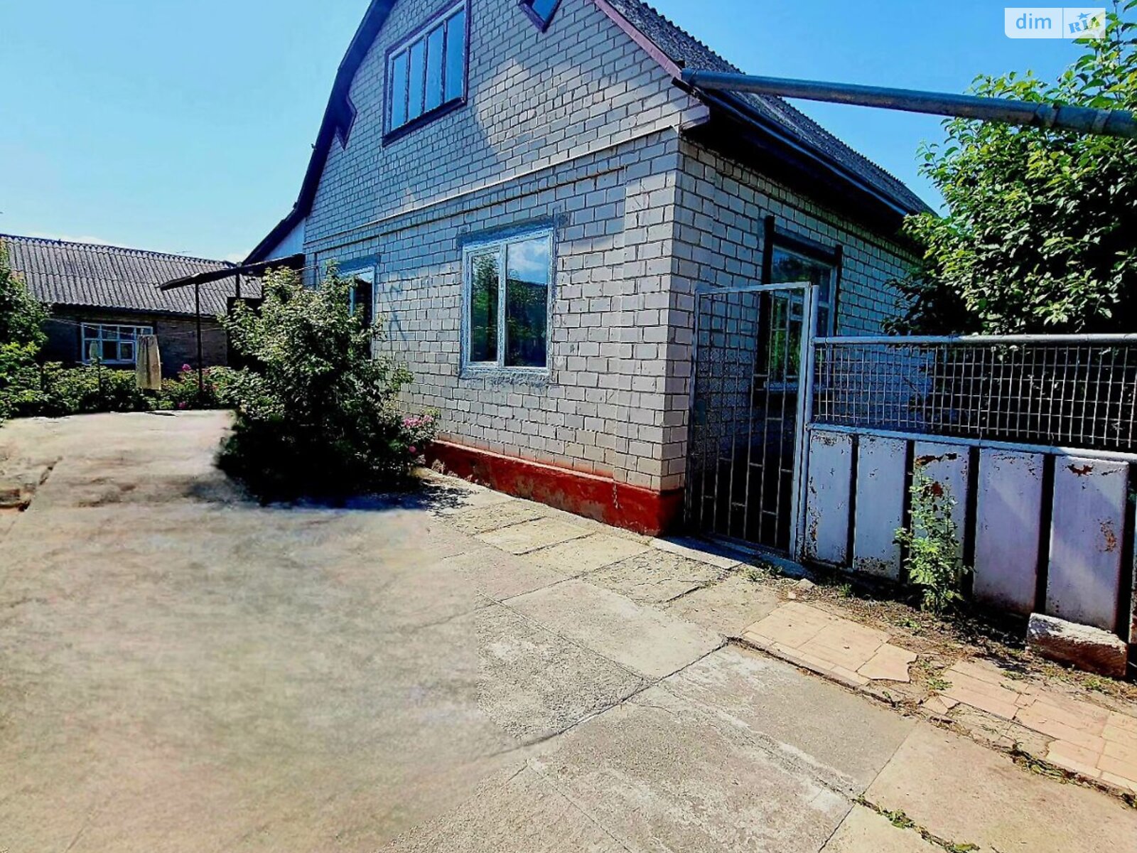 одноэтажный дом с мансардой, 90.7 кв. м, кирпич. Продажа в Золотоноше фото 1 одноэтажный дом с мансардой, 90.7 кв. м, кирпич. Продажа в Золотоноше фото 1