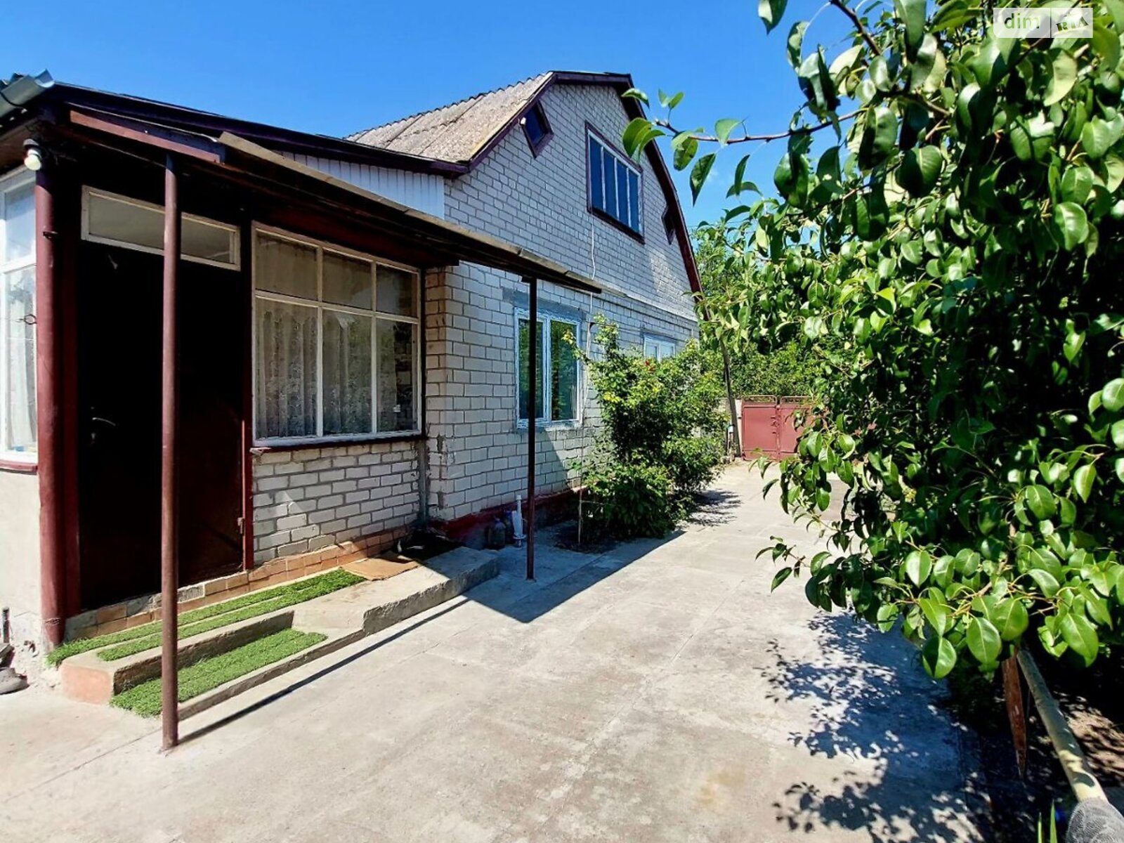 одноэтажный дом с мансардой, 90.7 кв. м, кирпич. Продажа в Золотоноше фото 1 одноэтажный дом с мансардой, 90.7 кв. м, кирпич. Продажа в Золотоноше фото 1