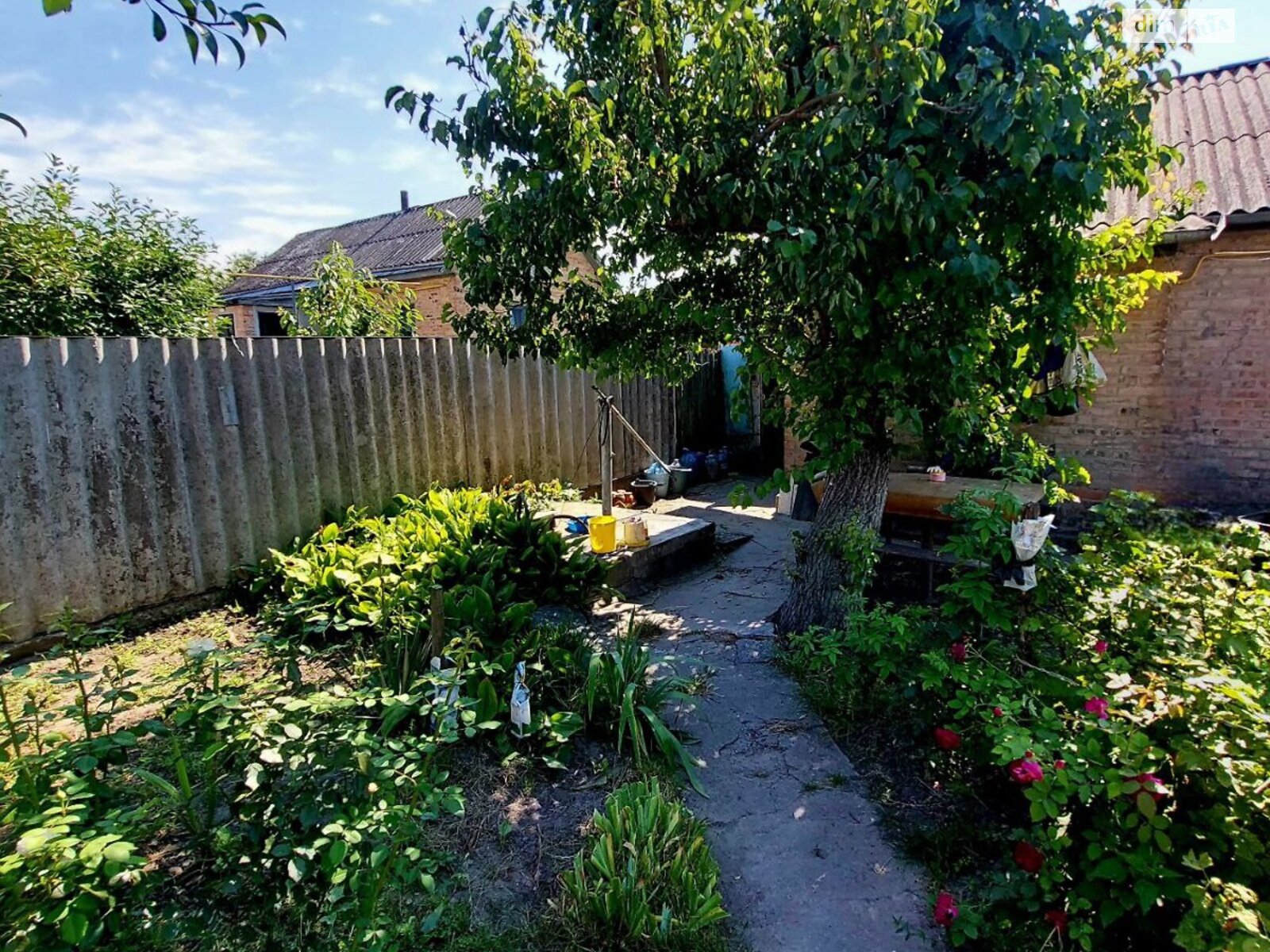 одноэтажный дом с мансардой, 90.7 кв. м, кирпич. Продажа в Золотоноше фото 1 одноэтажный дом с мансардой, 90.7 кв. м, кирпич. Продажа в Золотоноше фото 1