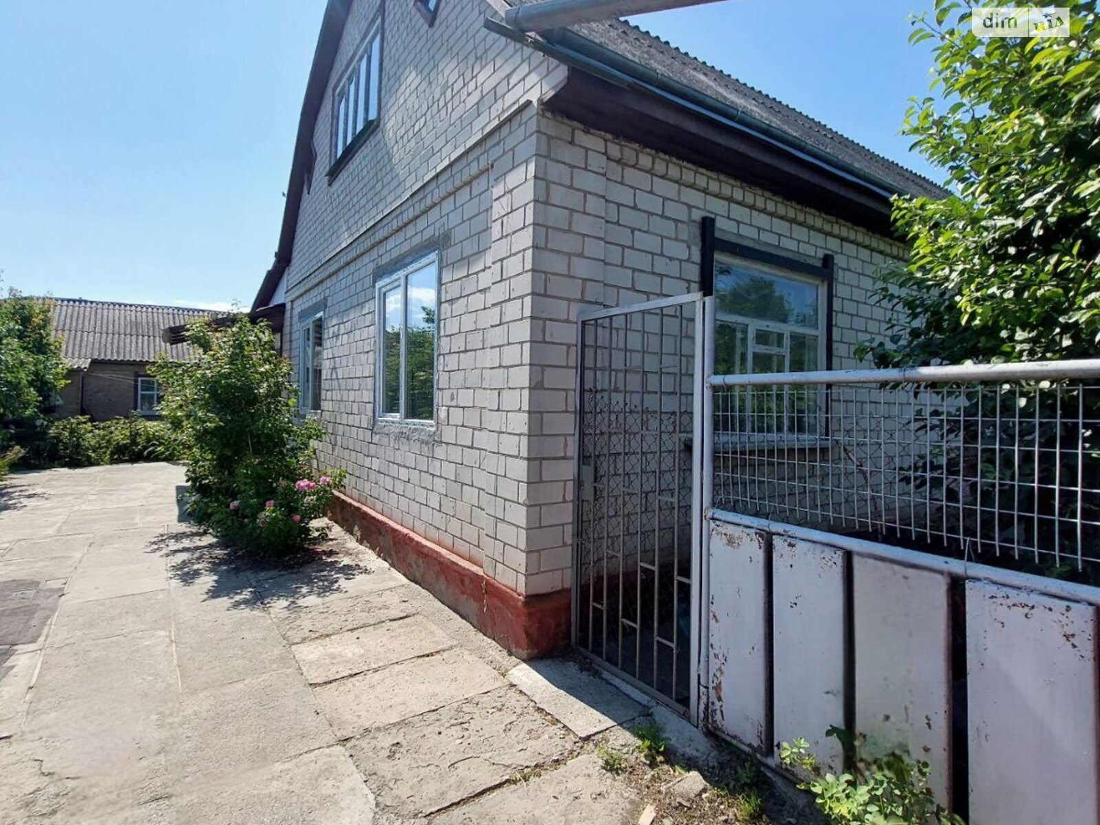 одноэтажный дом с мансардой, 90.7 кв. м, кирпич. Продажа в Золотоноше фото 1 одноэтажный дом с мансардой, 90.7 кв. м, кирпич. Продажа в Золотоноше фото 1