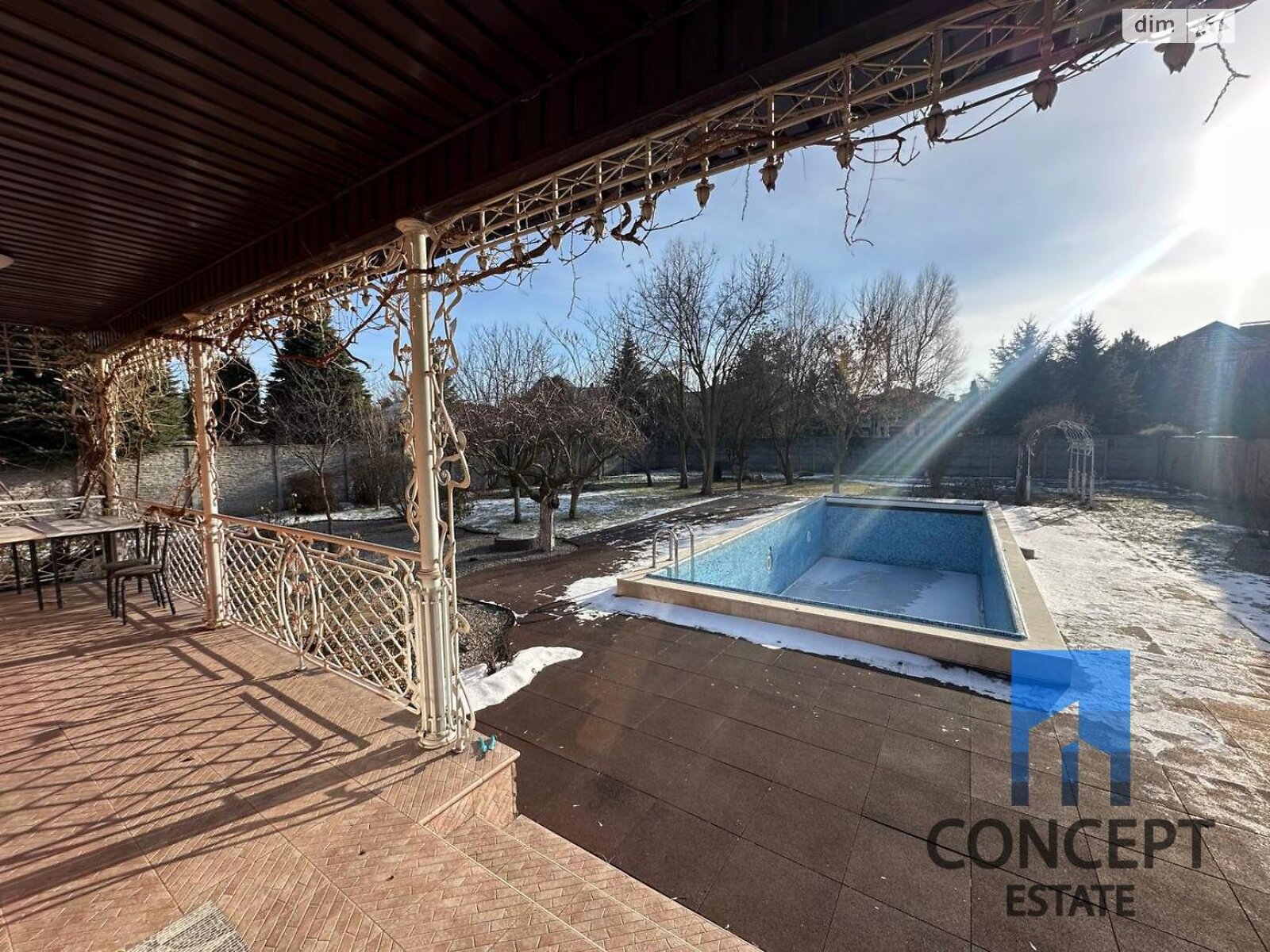 двухэтажный дом с верандой, 282.7 кв. м, кирпич. Продажа в Слобожанском фото 1